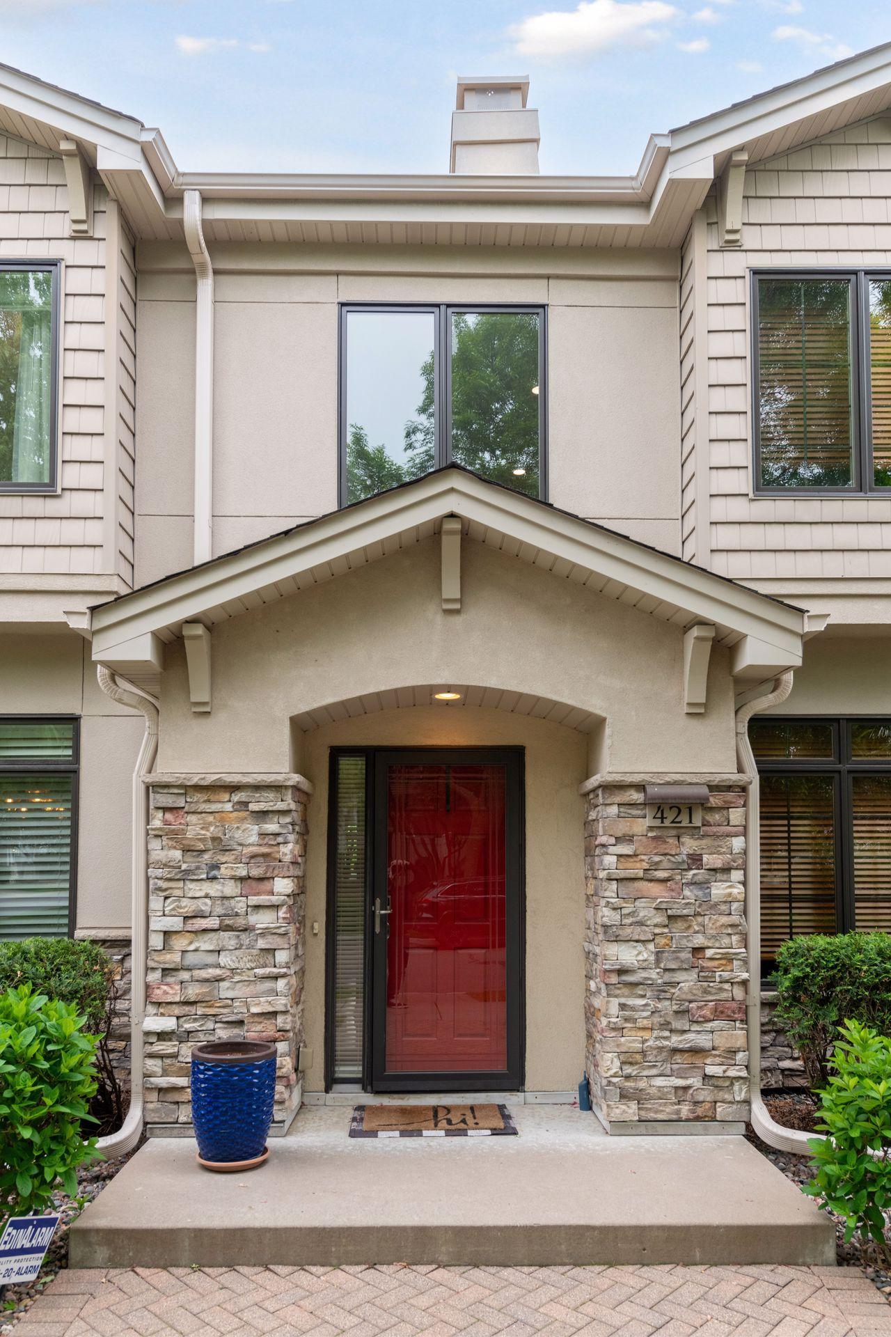 View of Residential at 421 Willoughby Way, Minnetonka MN 55305, Minnetonka (2 of 41) - Mike Wilen | Minnesota Team Real Estate
