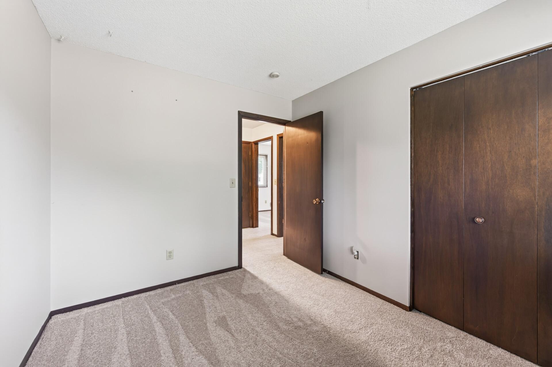 View of Residential at 8305 69th Street, Cottage Grove MN 55016, Cottage Grove (16 of 46) - Mike Wilen | Minnesota Team Real Estate
