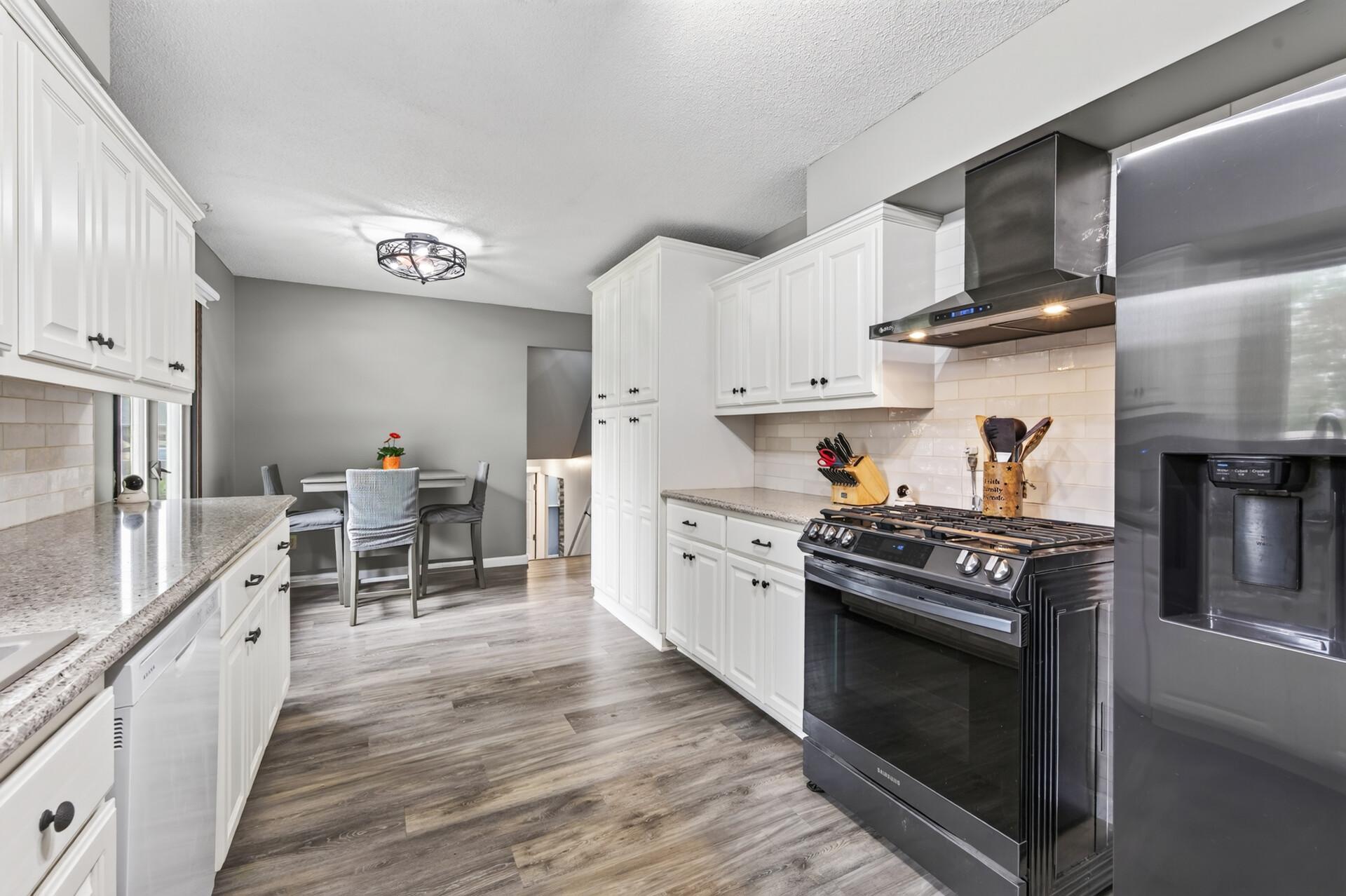 View of Residential at 8305 69th Street, Cottage Grove MN 55016, Cottage Grove (13 of 46) - Mike Wilen | Minnesota Team Real Estate
