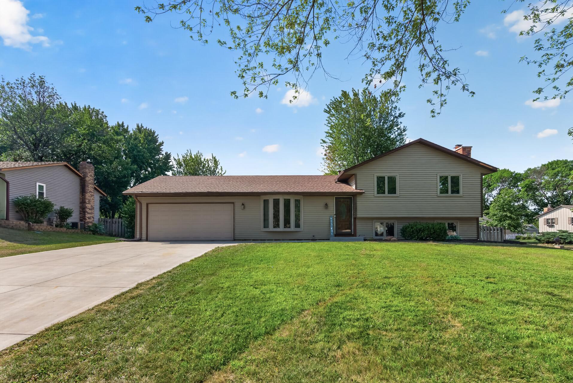 View of Residential at 8305 69th Street, Cottage Grove MN 55016, Cottage Grove (3 of 46) - Mike Wilen | Minnesota Team Real Estate