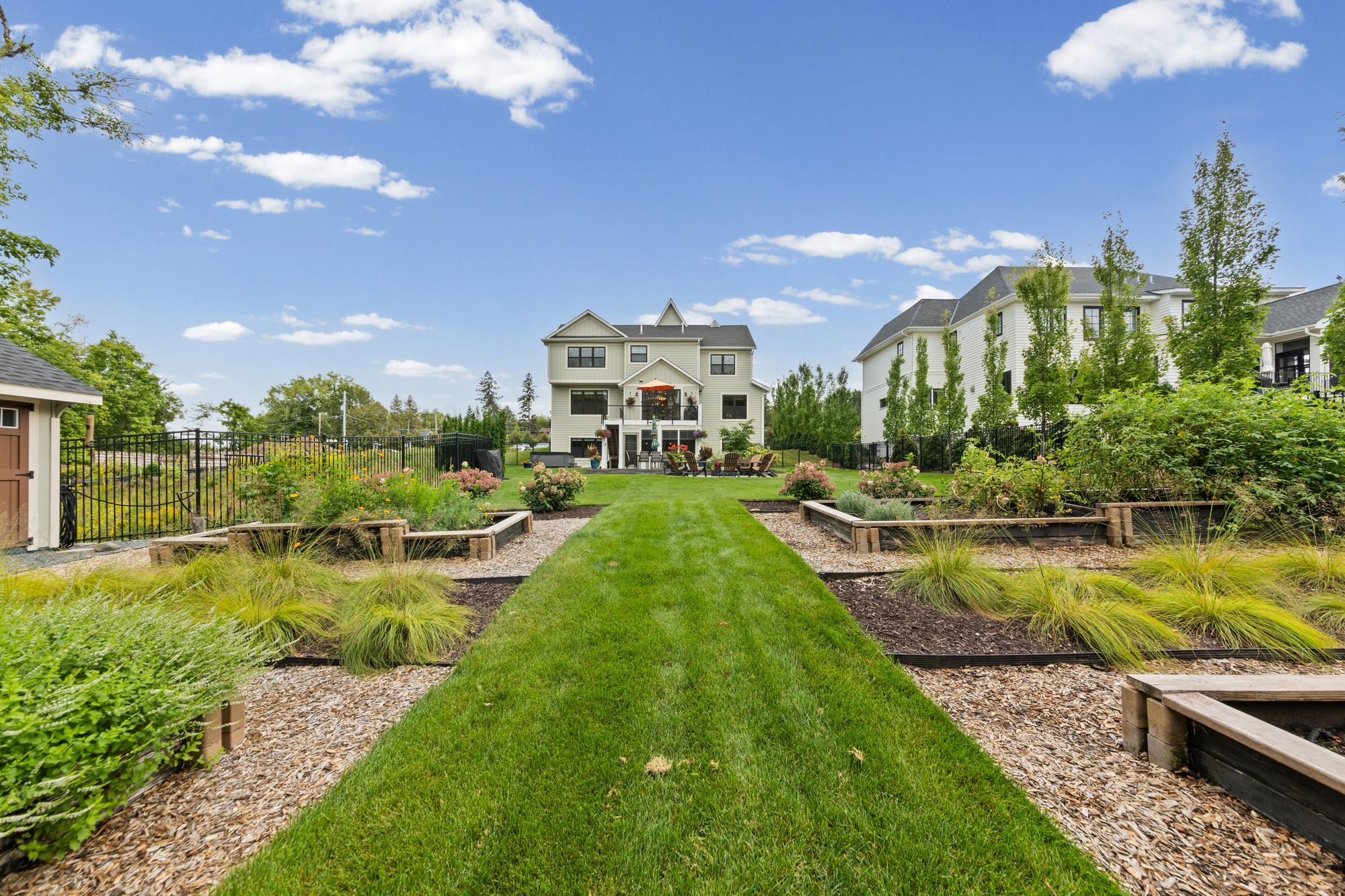 View of Residential at 1070 Old Long Lake Road, Wayzata MN 55391, Wayzata (74 of 78) - Mike Wilen | Minnesota Team Real Estate