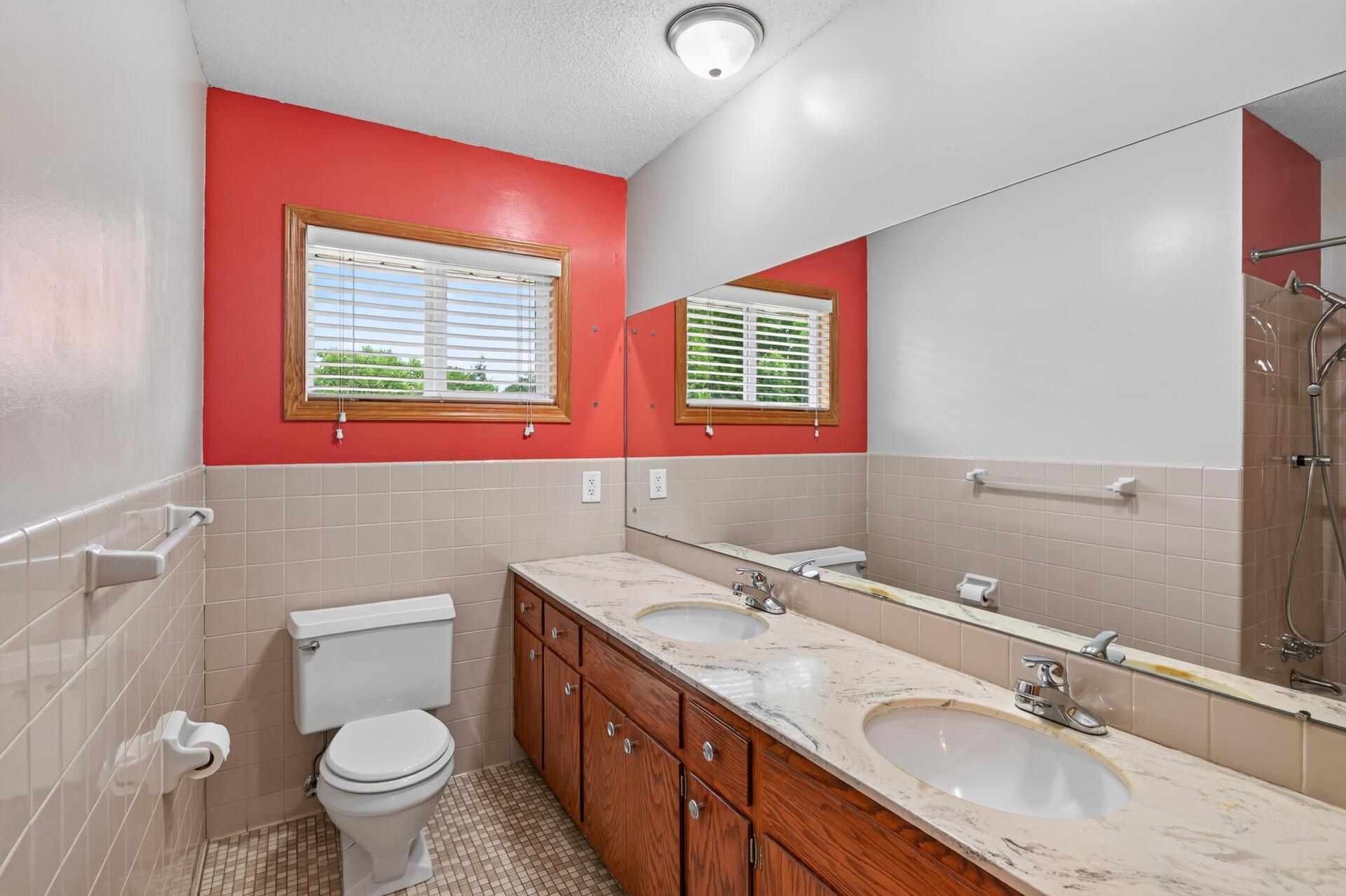 View of Residential at 1630 Fairway Drive, Columbia Heights MN 55421, Columbia Heights (30 of 47) - Mike Wilen | Minnesota Team Real Estate