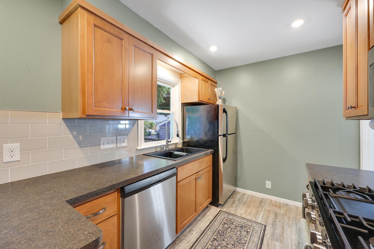 View of Residential at 2725 Dakota Avenue, Saint Louis Park MN 55416, Saint Louis Park (8 of 26) - Mike Wilen | Minnesota Team Real Estate