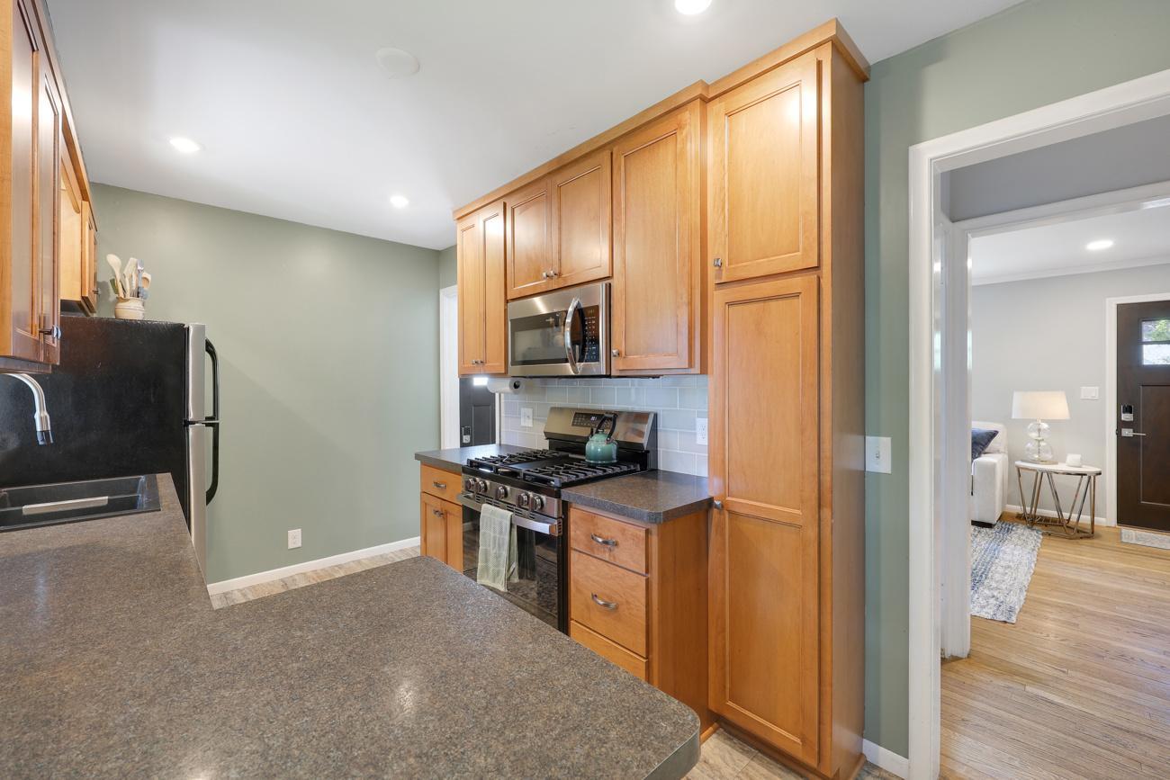 View of Residential at 2725 Dakota Avenue, Saint Louis Park MN 55416, Saint Louis Park (9 of 26) - Mike Wilen | Minnesota Team Real Estate