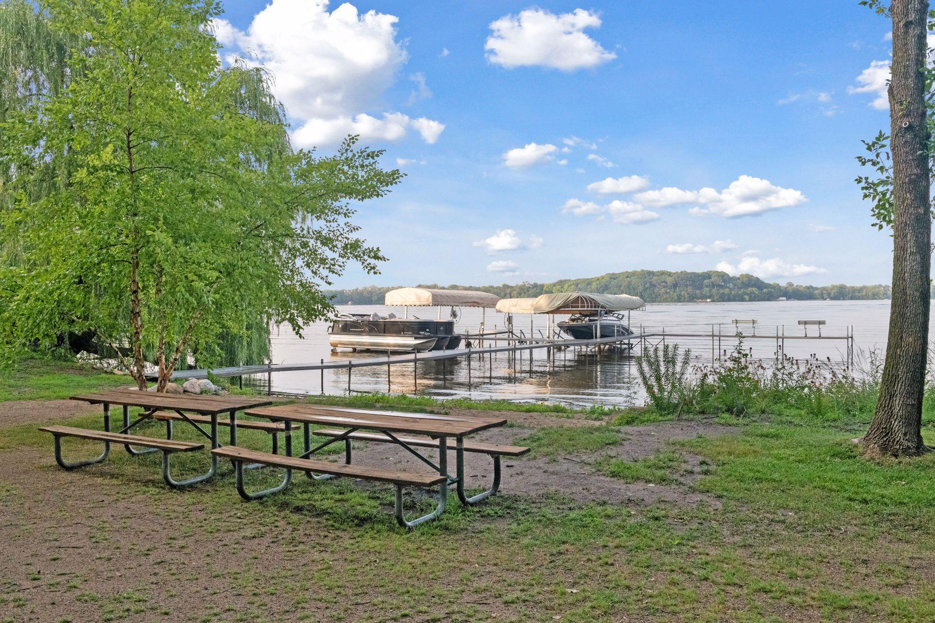 View of Residential at 18221 Overland Trail, Eden Prairie MN 55347, Eden Prairie (91 of 100) - Mike Wilen | Minnesota Team Real Estate
