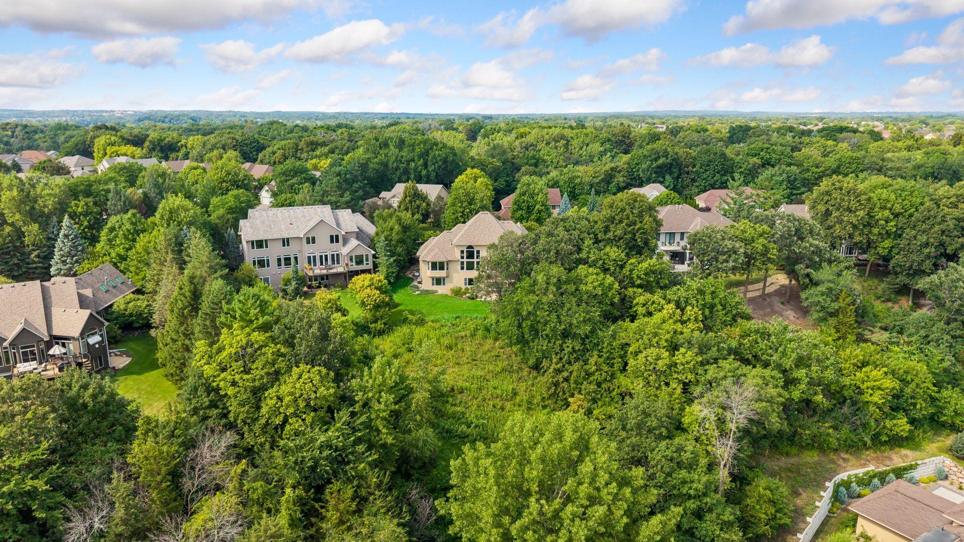 View of Residential at 18221 Overland Trail, Eden Prairie MN 55347, Eden Prairie (68 of 100) - Mike Wilen | Minnesota Team Real Estate
