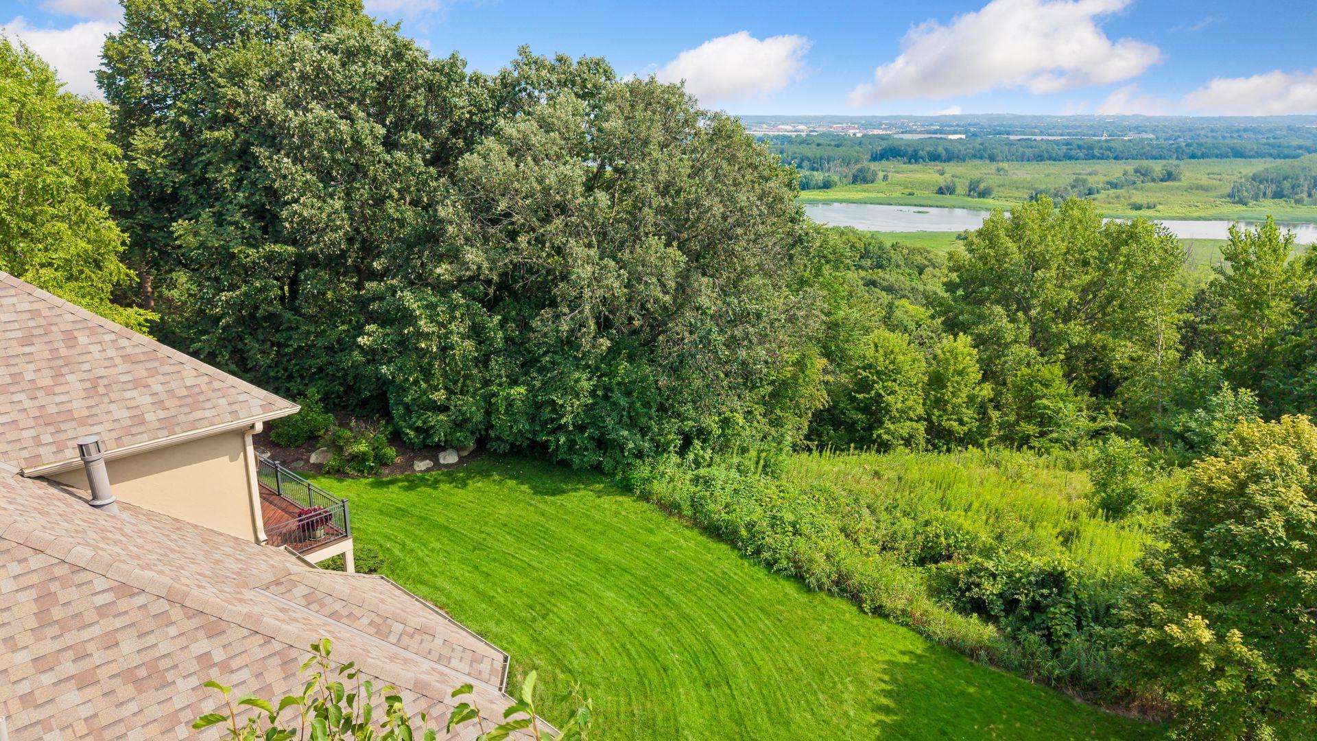 View of Residential at 18221 Overland Trail, Eden Prairie MN 55347, Eden Prairie (70 of 100) - Mike Wilen | Minnesota Team Real Estate