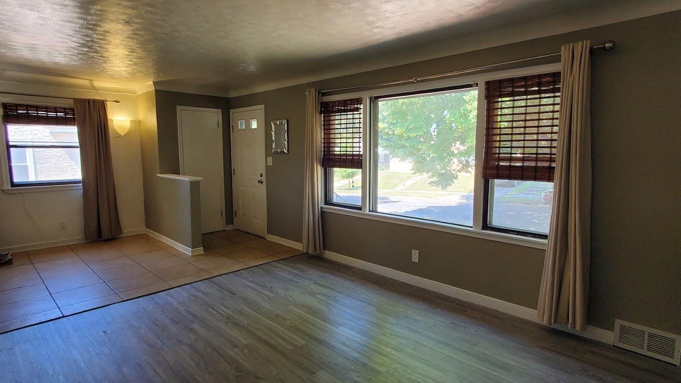 View of Residential at 1696 Conway Street, Saint Paul MN 55106, Saint Paul (8 of 25) - Mike Wilen | Minnesota Team Real Estate