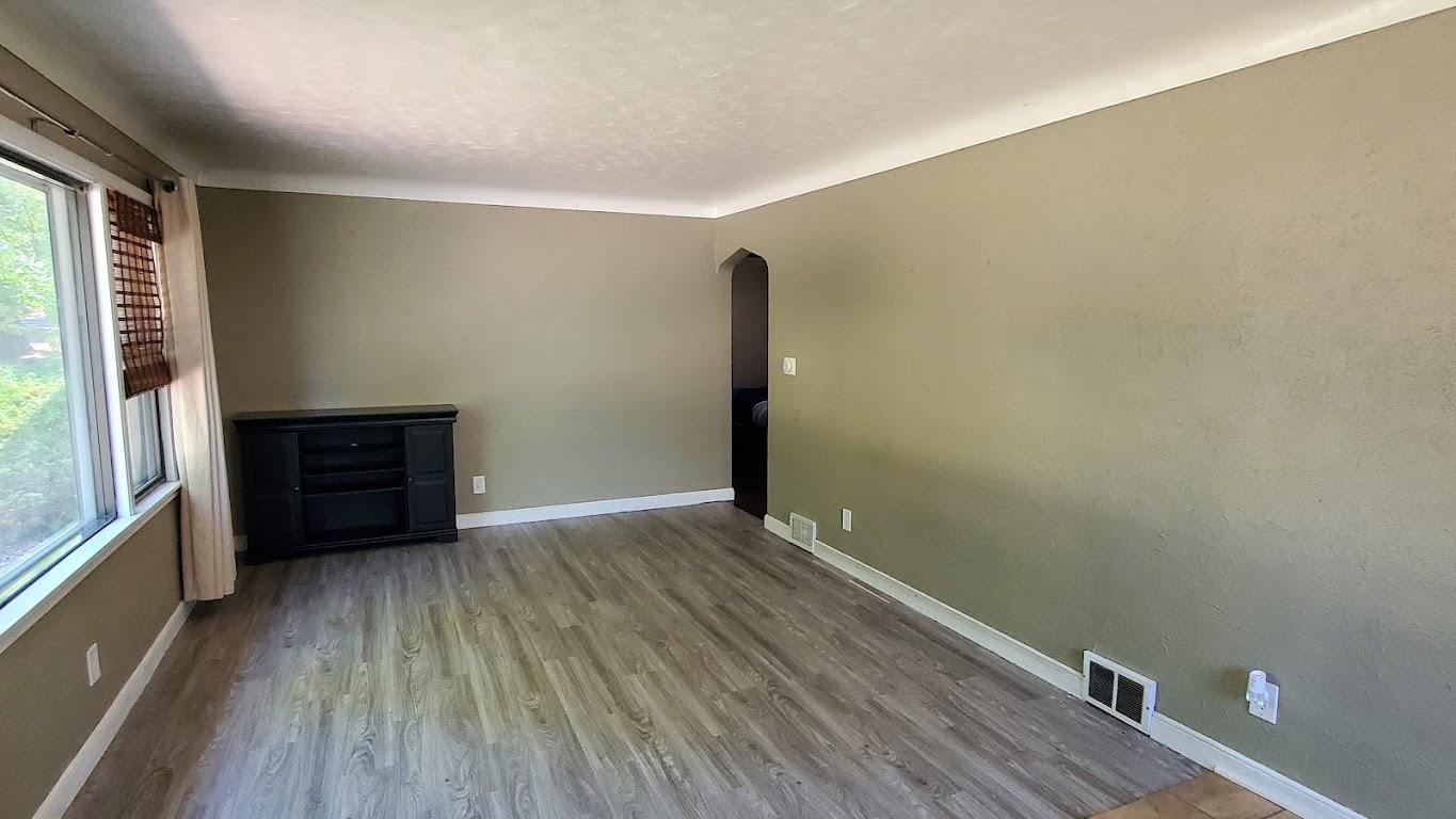 View of Residential at 1696 Conway Street, Saint Paul MN 55106, Saint Paul (9 of 25) - Mike Wilen | Minnesota Team Real Estate