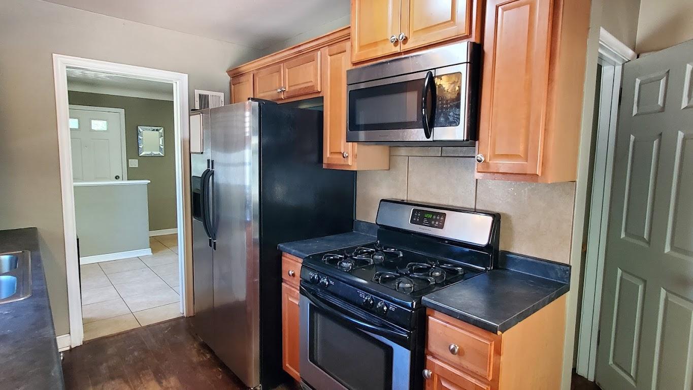 View of Residential at 1696 Conway Street, Saint Paul MN 55106, Saint Paul (10 of 25) - Mike Wilen | Minnesota Team Real Estate