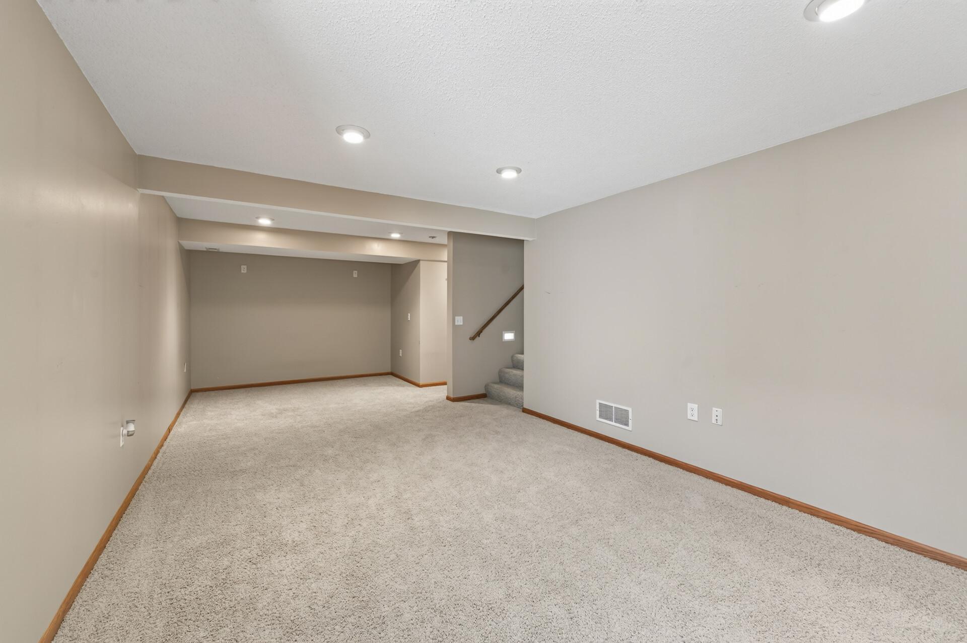 View of Residential at 6193 Courtly Road #E, Woodbury MN 55125, Woodbury (39 of 42) - Mike Wilen | Minnesota Team Real Estate