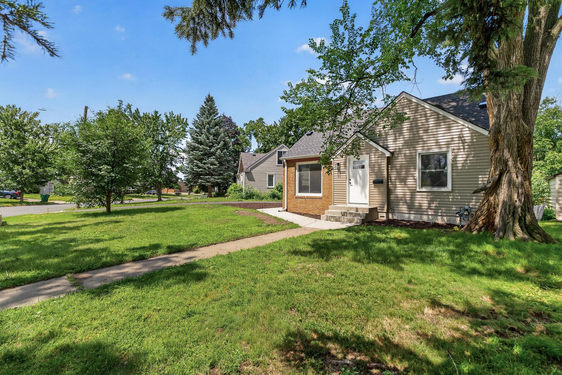 View of Residential at 2930 Texa Tonka Avenue, Saint Louis Park MN 55426, Saint Louis Park (28 of 30) - Mike Wilen | Minnesota Team Real Estate