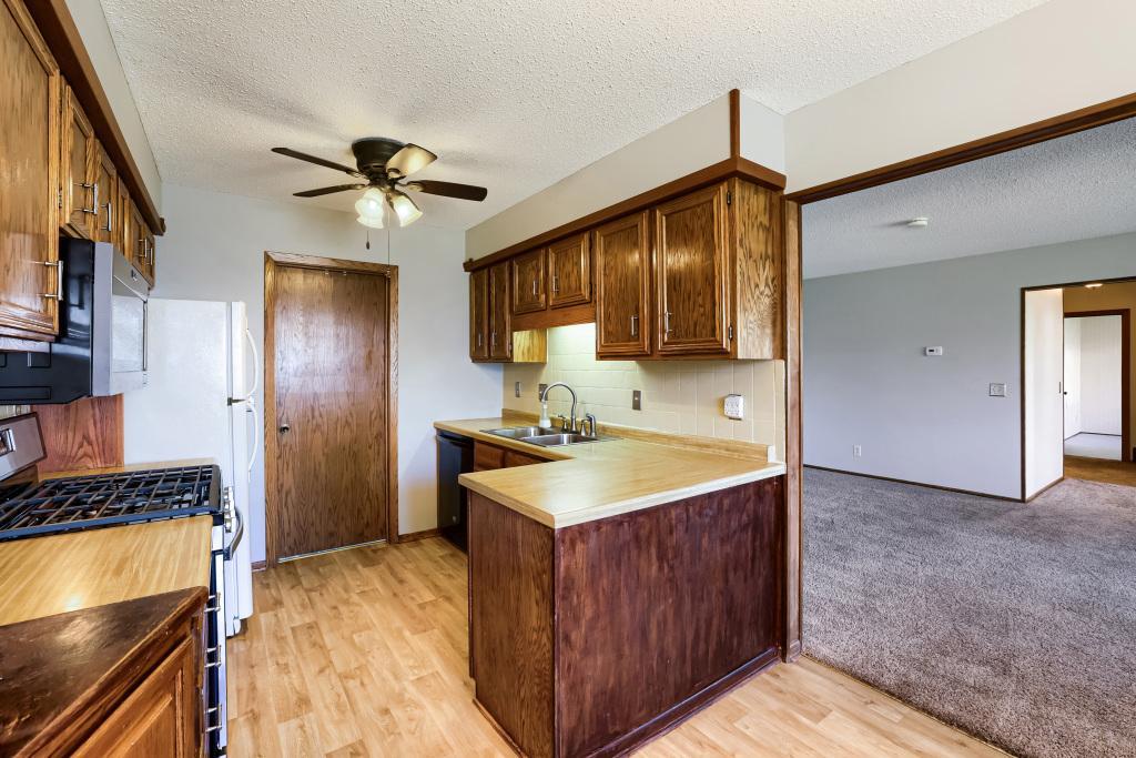 View of Residential at 3743 Goodwin Avenue, Oakdale MN 55128, Oakdale (12 of 29) - Mike Wilen | Minnesota Team Real Estate