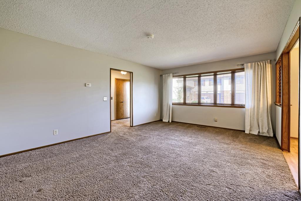 View of Residential at 3743 Goodwin Avenue, Oakdale MN 55128, Oakdale (8 of 29) - Mike Wilen | Minnesota Team Real Estate