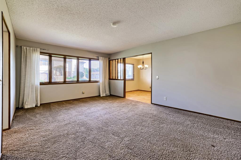 View of Residential at 3743 Goodwin Avenue, Oakdale MN 55128, Oakdale (7 of 29) - Mike Wilen | Minnesota Team Real Estate
