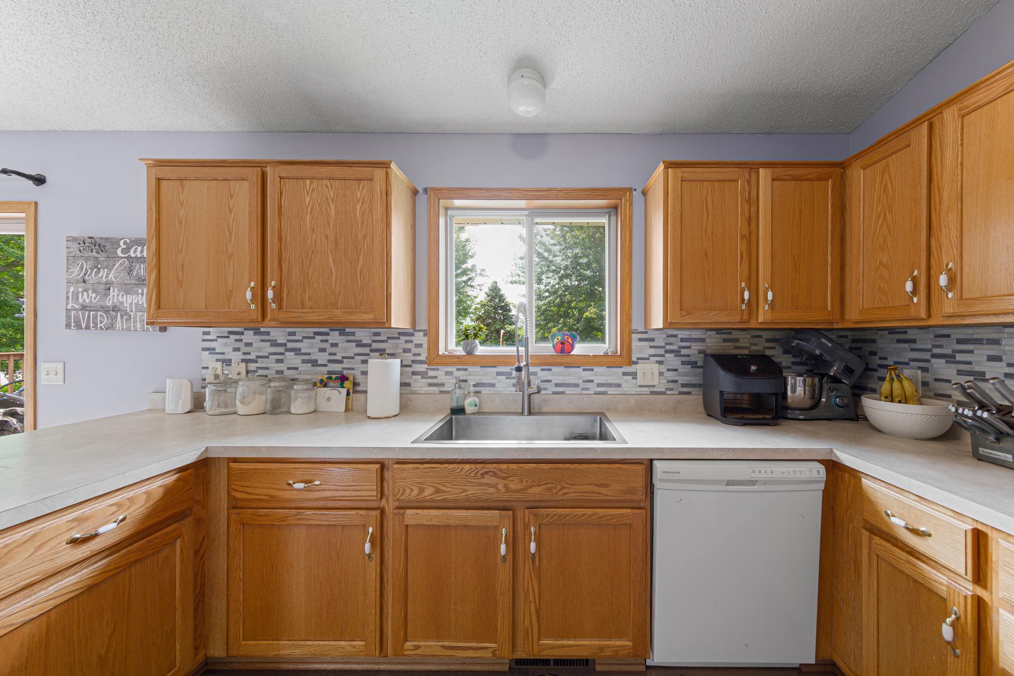 View of Residential at 729 Heritage Lane, Belle Plaine MN 56011, Belle Plaine (14 of 33) - Mike Wilen | Minnesota Team Real Estate