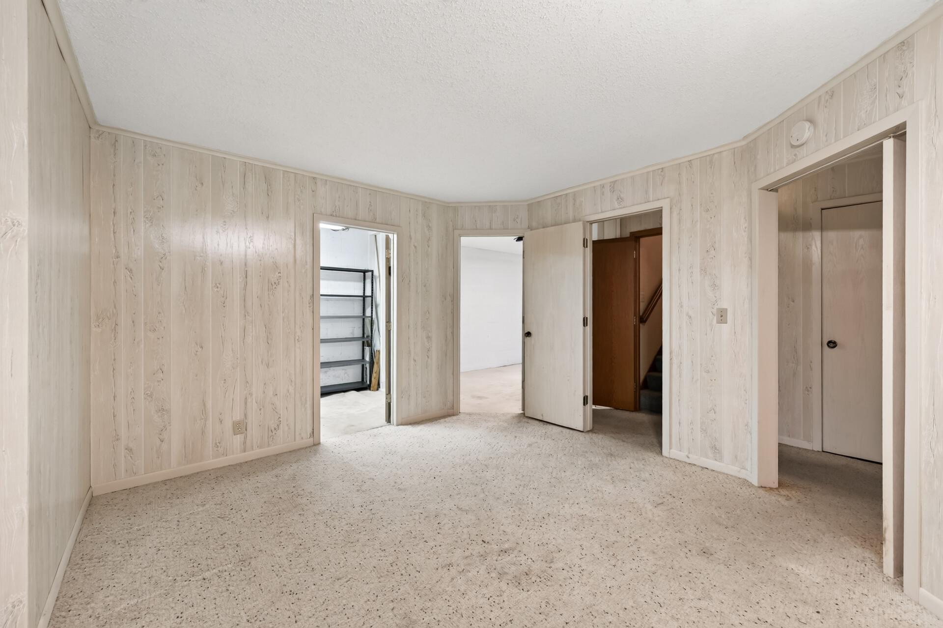 View of Residential at 15695 Sussex Drive, Minnetonka MN 55345, Minnetonka (20 of 30) - Mike Wilen | Minnesota Team Real Estate