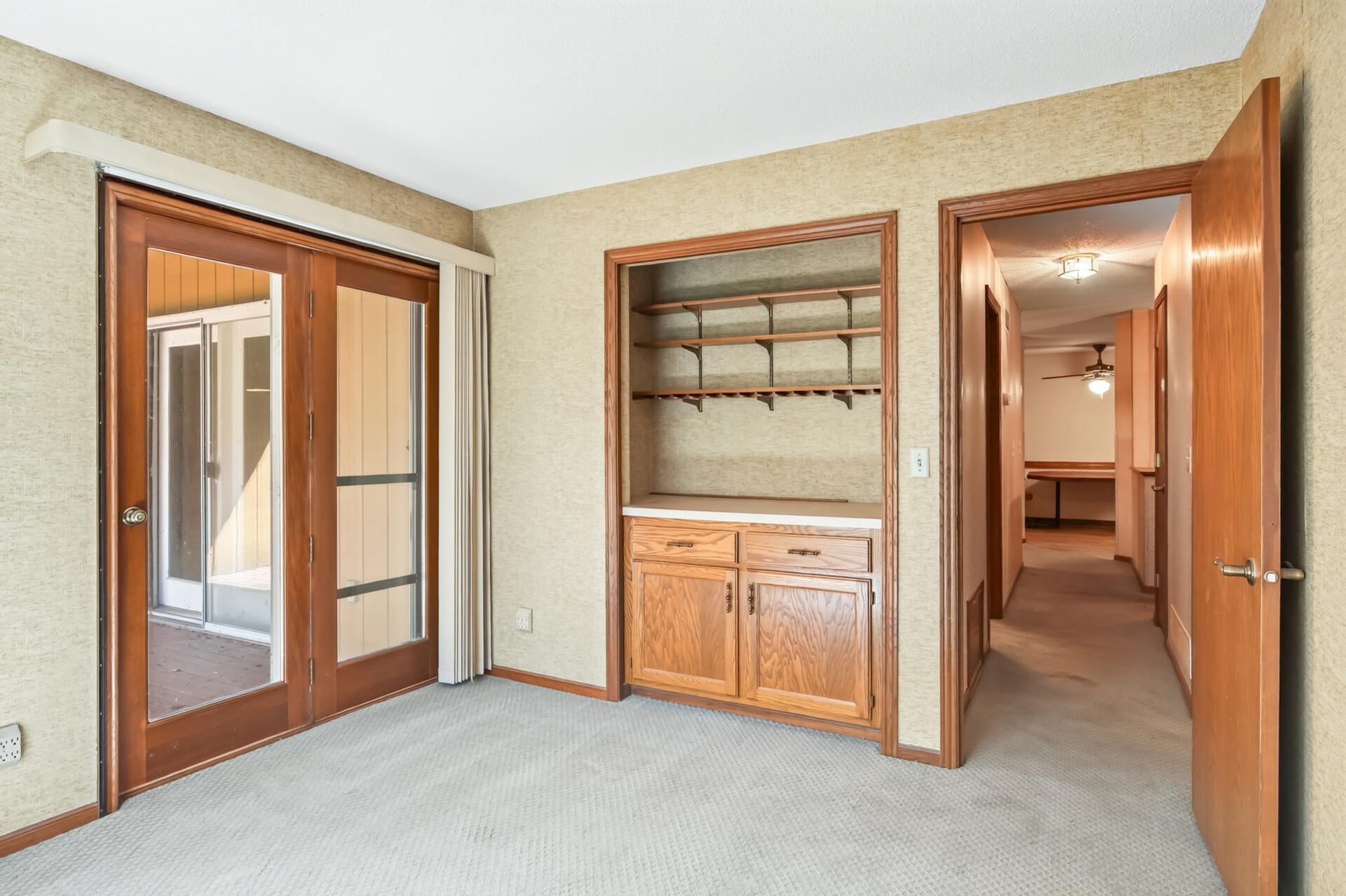 View of Residential at 15695 Sussex Drive, Minnetonka MN 55345, Minnetonka (18 of 30) - Mike Wilen | Minnesota Team Real Estate