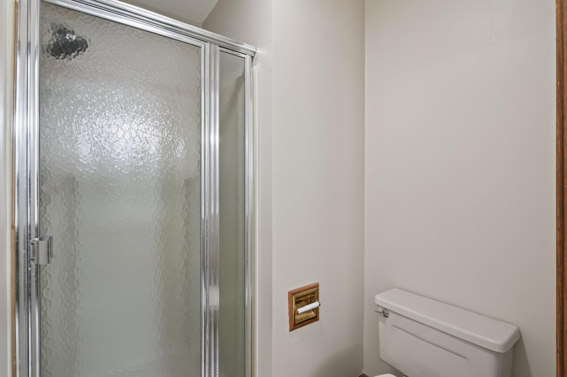 View of Residential at 15695 Sussex Drive, Minnetonka MN 55345, Minnetonka (14 of 30) - Mike Wilen | Minnesota Team Real Estate