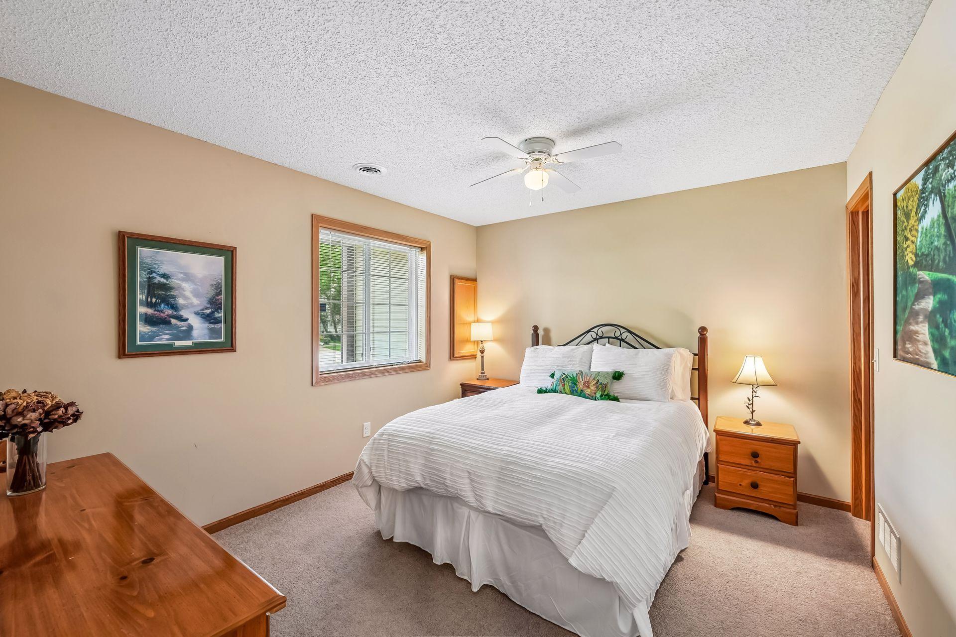 View of Residential at 912 Kelly Court, Chanhassen MN 55317, Chanhassen (12 of 18) - Mike Wilen | Minnesota Team Real Estate