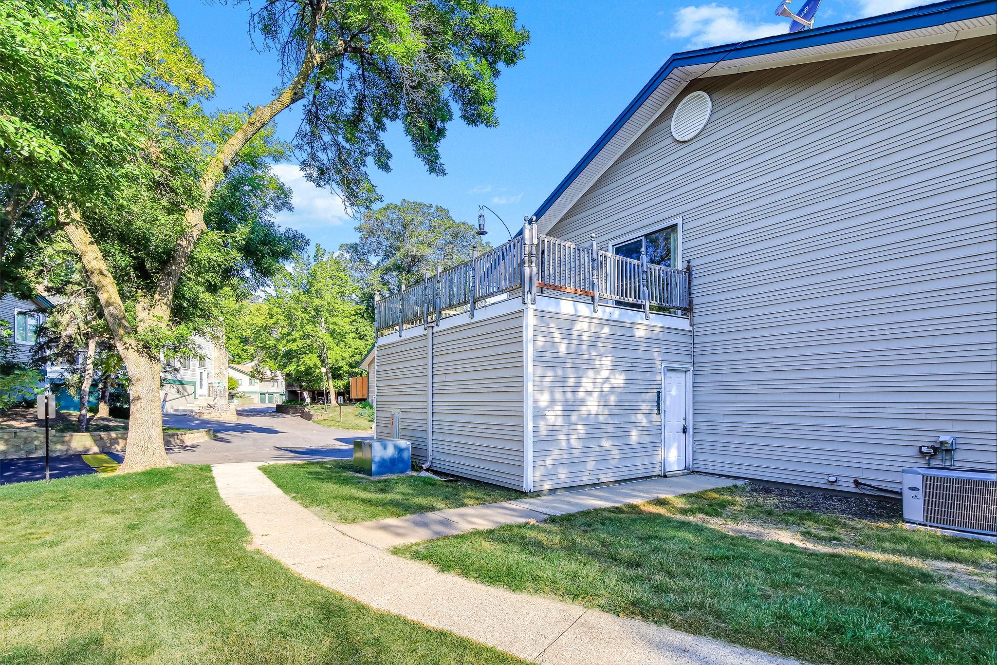 View of Residential at 2700 Shenandoah Lane, Plymouth MN 55447, Plymouth (22 of 26) - Mike Wilen | Minnesota Team Real Estate