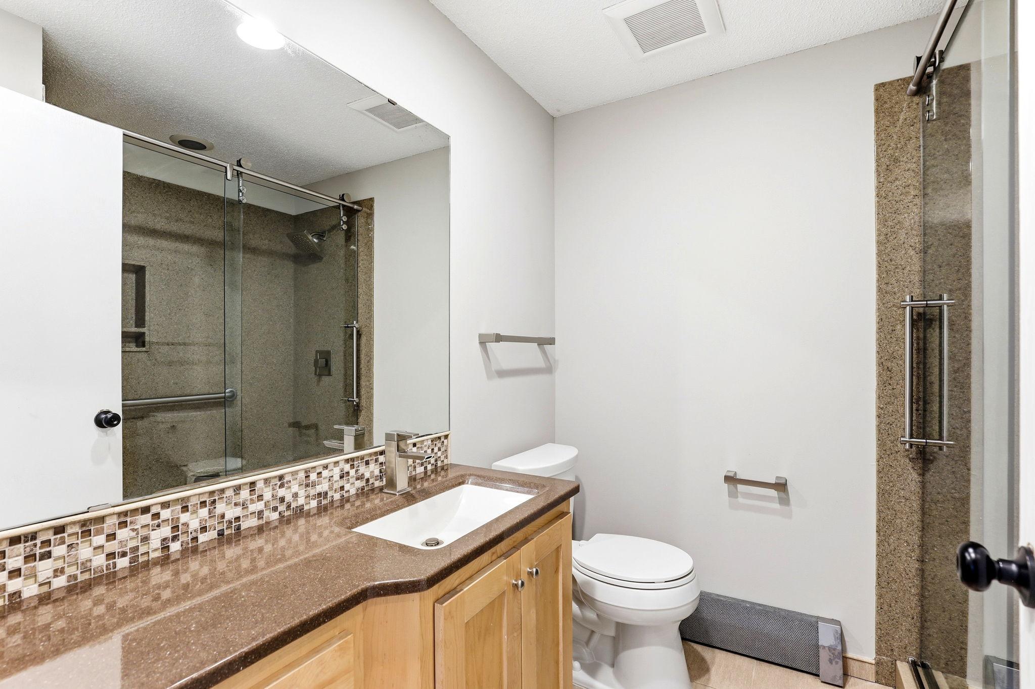 View of Residential at 1866 Shryer Avenue, Roseville MN 55113, Roseville (25 of 34) - Mike Wilen | Minnesota Team Real Estate