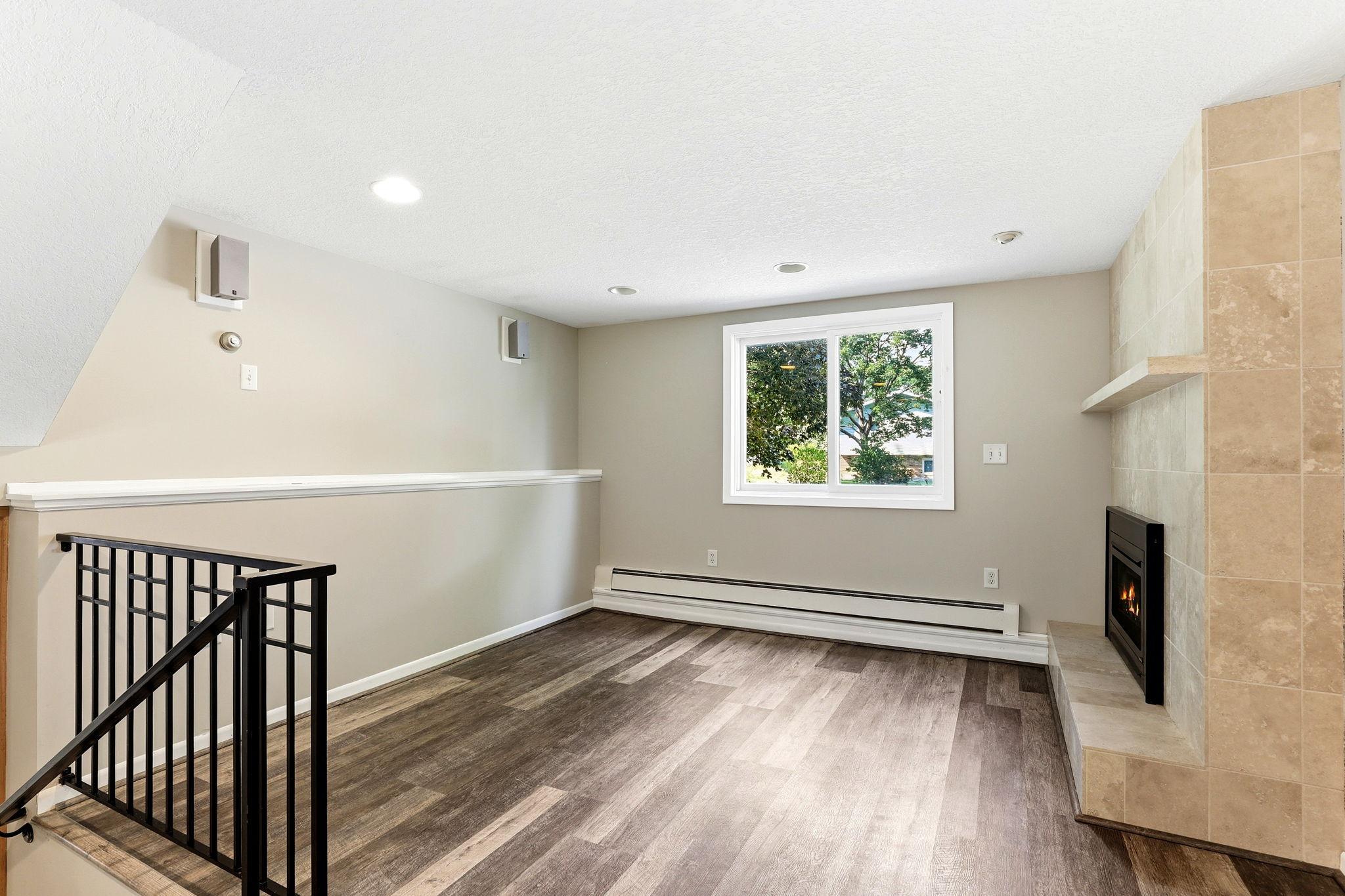 View of Residential at 1866 Shryer Avenue, Roseville MN 55113, Roseville (14 of 34) - Mike Wilen | Minnesota Team Real Estate