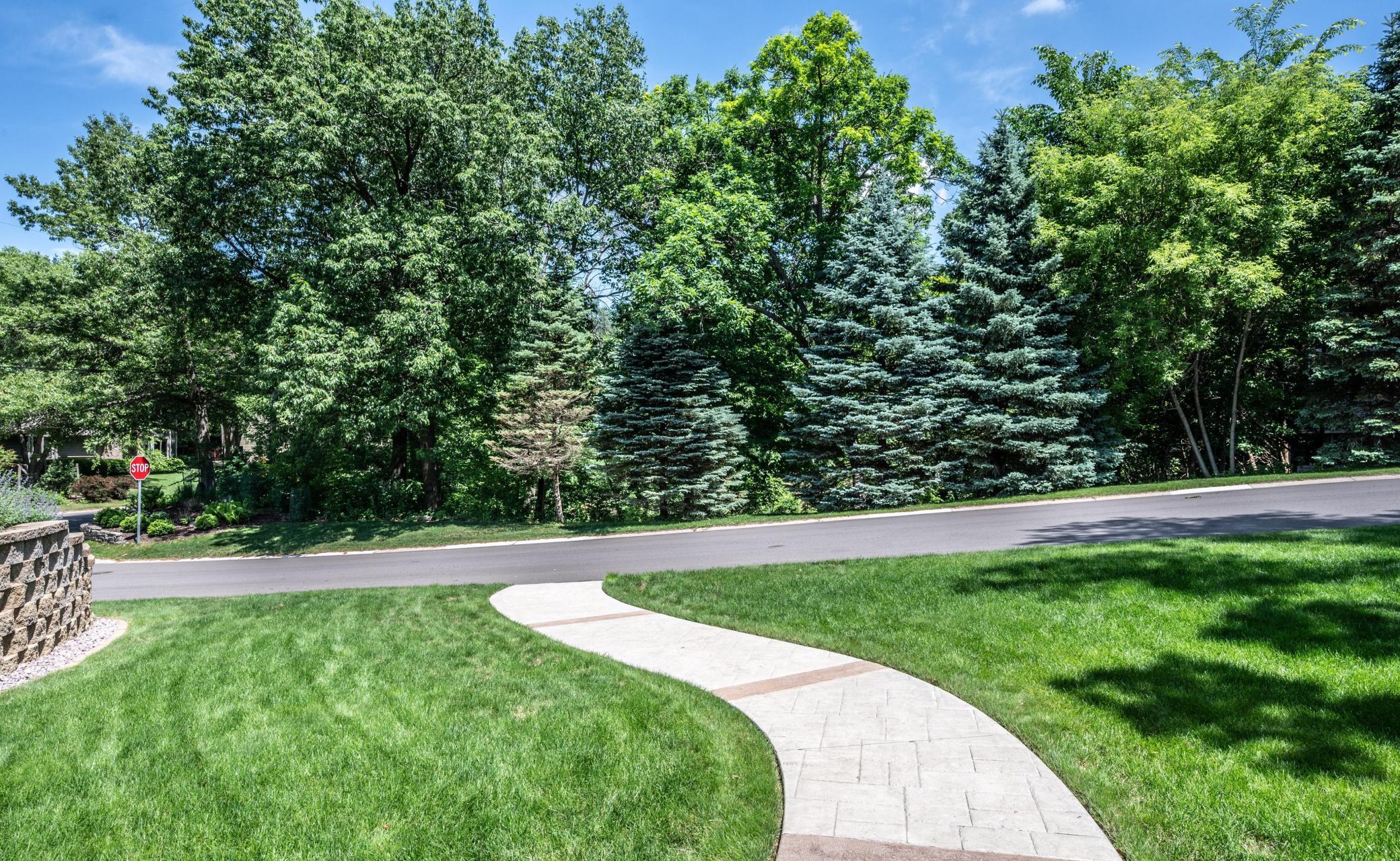 View of Residential at 4015 Hosford Hills Road, Eagan MN 55123, Eagan (46 of 57) - Mike Wilen | Minnesota Team Real Estate