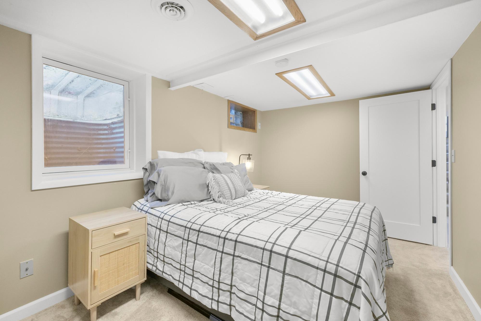 View of Residential at 2022 22nd Avenue, Minneapolis MN 55418, Minneapolis (40 of 55) - Mike Wilen | Minnesota Team Real Estate