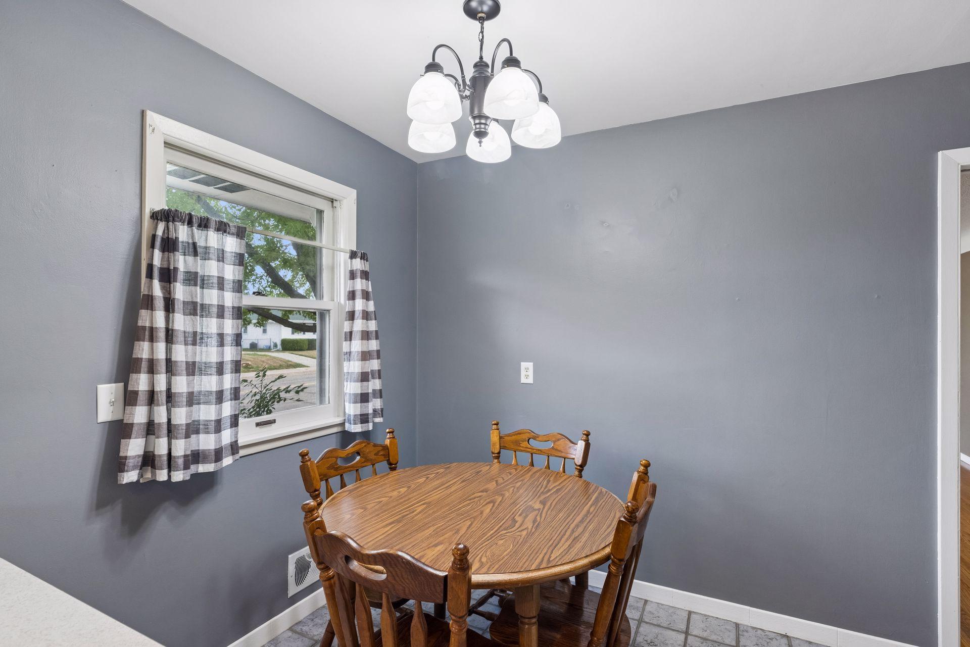 View of Residential at 157 Poplar Street, South Saint Paul MN 55075, South Saint Paul (16 of 44) - Mike Wilen | Minnesota Team Real Estate