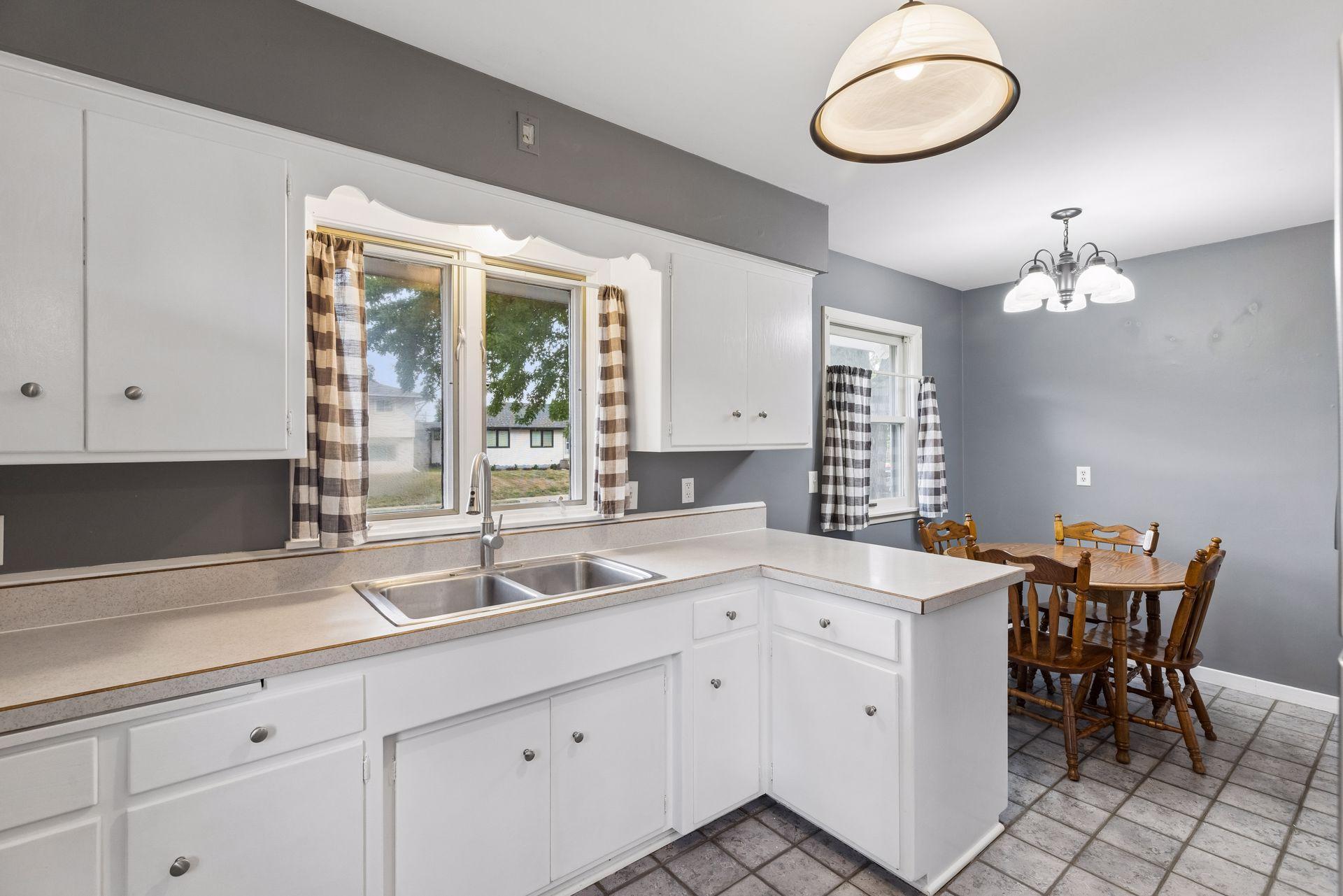 View of Residential at 157 Poplar Street, South Saint Paul MN 55075, South Saint Paul (12 of 44) - Mike Wilen | Minnesota Team Real Estate