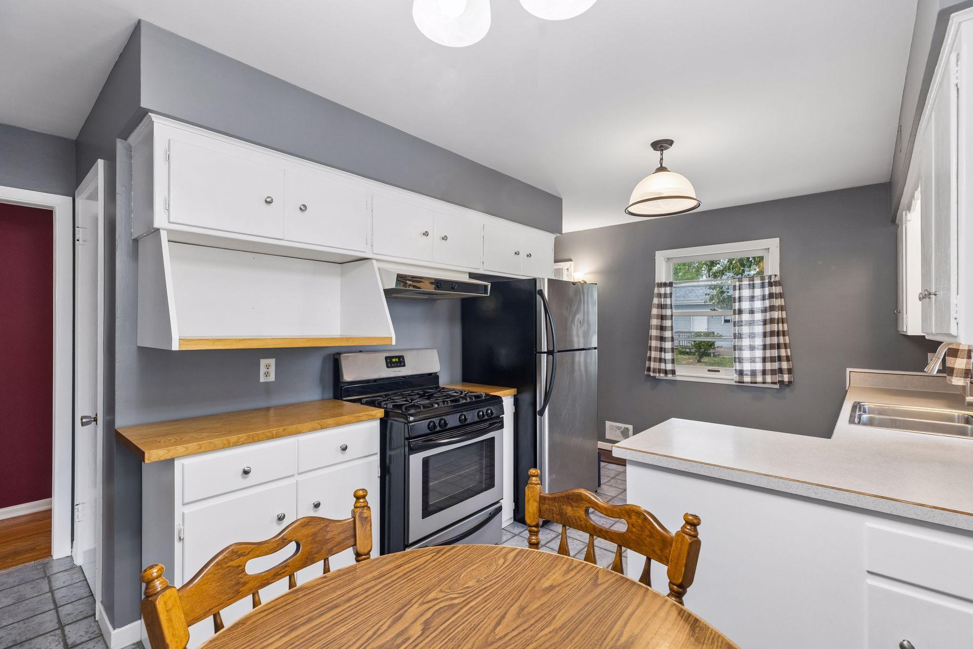 View of Residential at 157 Poplar Street, South Saint Paul MN 55075, South Saint Paul (9 of 44) - Mike Wilen | Minnesota Team Real Estate