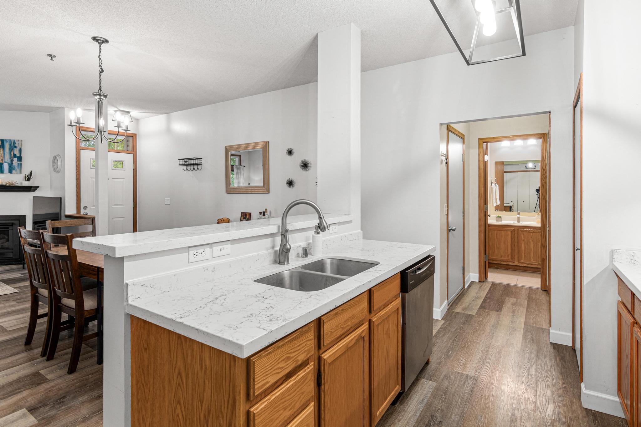 View of Residential at 13582 Carmody Drive, Eden Prairie MN 55344, Eden Prairie (9 of 28) - Mike Wilen | Minnesota Team Real Estate