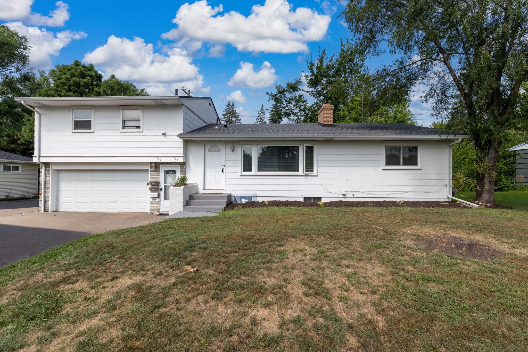View of Residential Income at 725 Robinwood Lane, Hopkins MN 55305, Hopkins (3 of 20) - Mike Wilen | Minnesota Team Real Estate