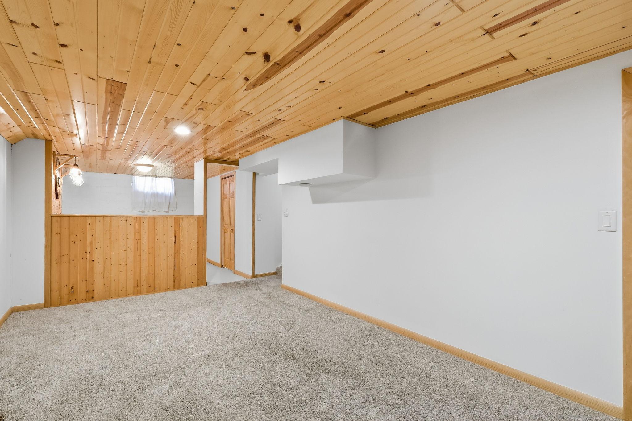 View of Residential at 6820 Thomas Avenue, Richfield MN 55423, Richfield (11 of 29) - Mike Wilen | Minnesota Team Real Estate