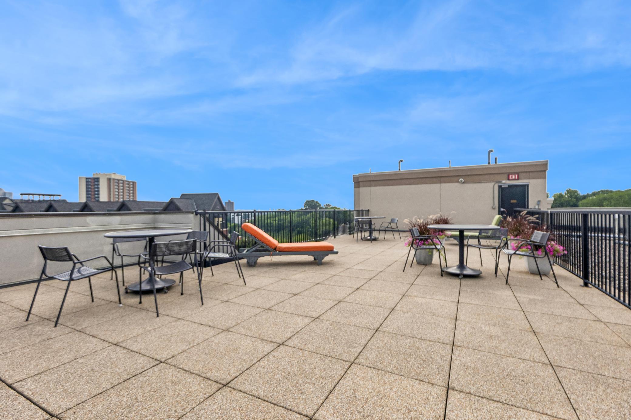 View of Residential at 317 Groveland Avenue #714, Minneapolis MN 55403, Minneapolis (25 of 34) - Mike Wilen | Minnesota Team Real Estate