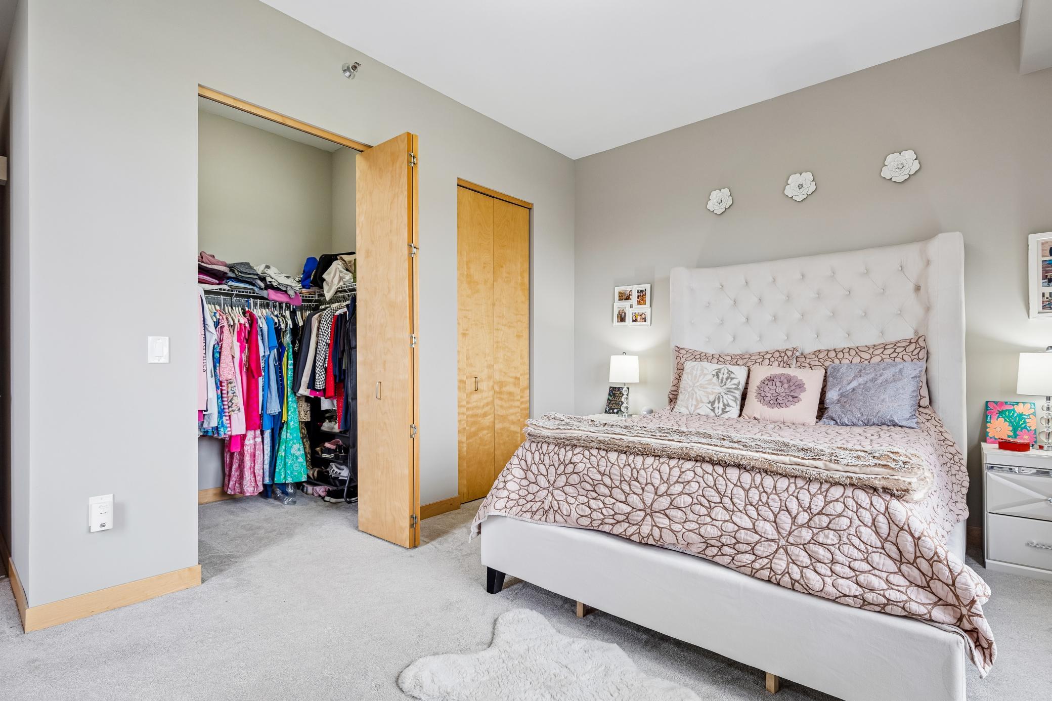 View of Residential at 317 Groveland Avenue #714, Minneapolis MN 55403, Minneapolis (16 of 34) - Mike Wilen | Minnesota Team Real Estate