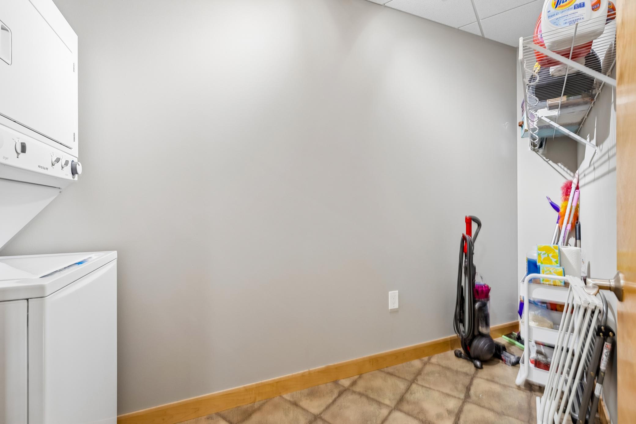 View of Residential at 317 Groveland Avenue #714, Minneapolis MN 55403, Minneapolis (24 of 34) - Mike Wilen | Minnesota Team Real Estate