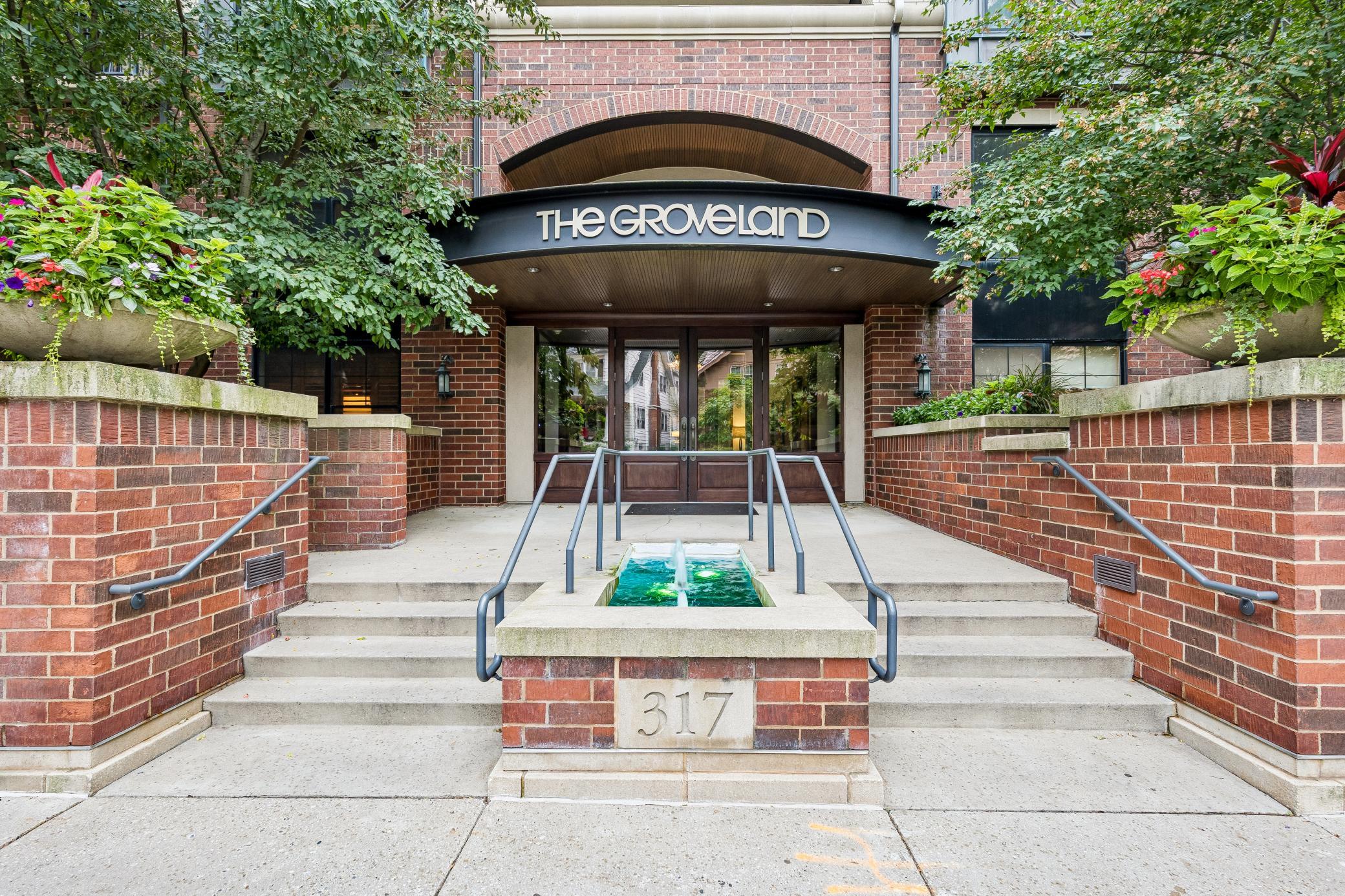 View of Residential at 317 Groveland Avenue #714, Minneapolis MN 55403, Minneapolis (3 of 34) - Mike Wilen | Minnesota Team Real Estate