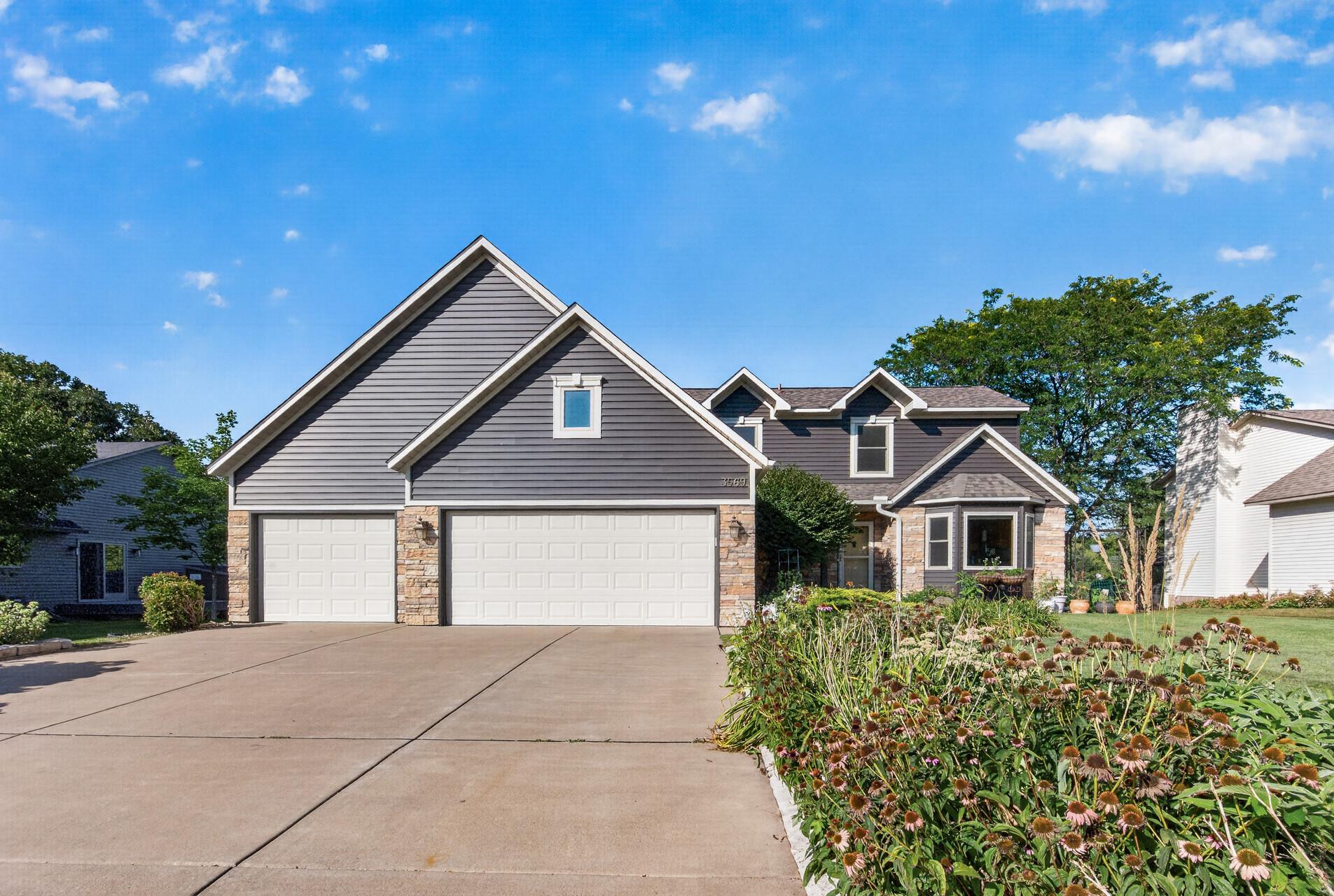 View of Residential at 3569 Gershwin Avenue N, Oakdale MN 55128, Oakdale (2 of 33) - Mike Wilen | Minnesota Team Real Estate