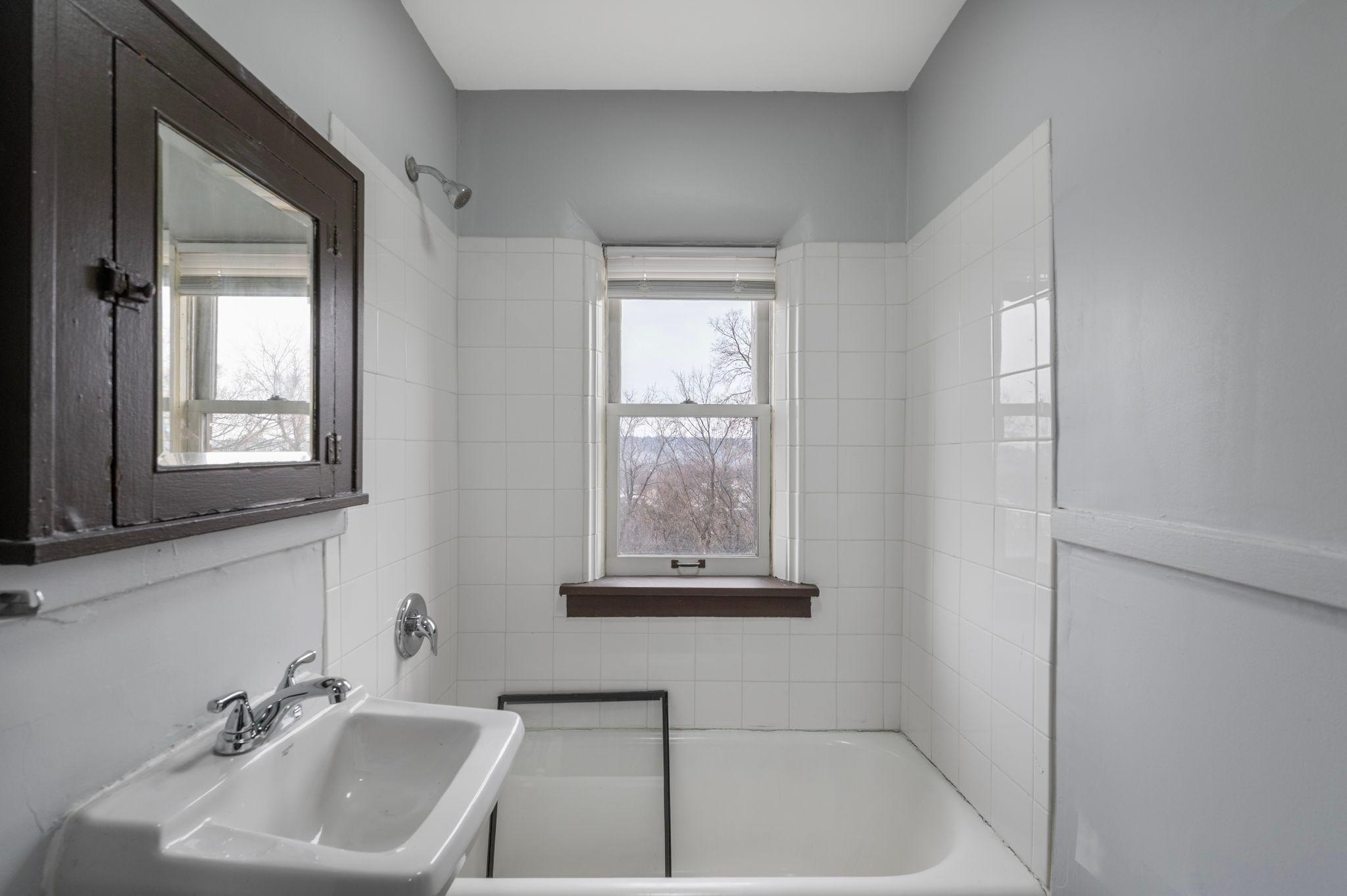 View of Commercial Sale at 487 Grand Avenue, Saint Paul MN 55102, Saint Paul (107 of 124) - Mike Wilen | Minnesota Team Real Estate