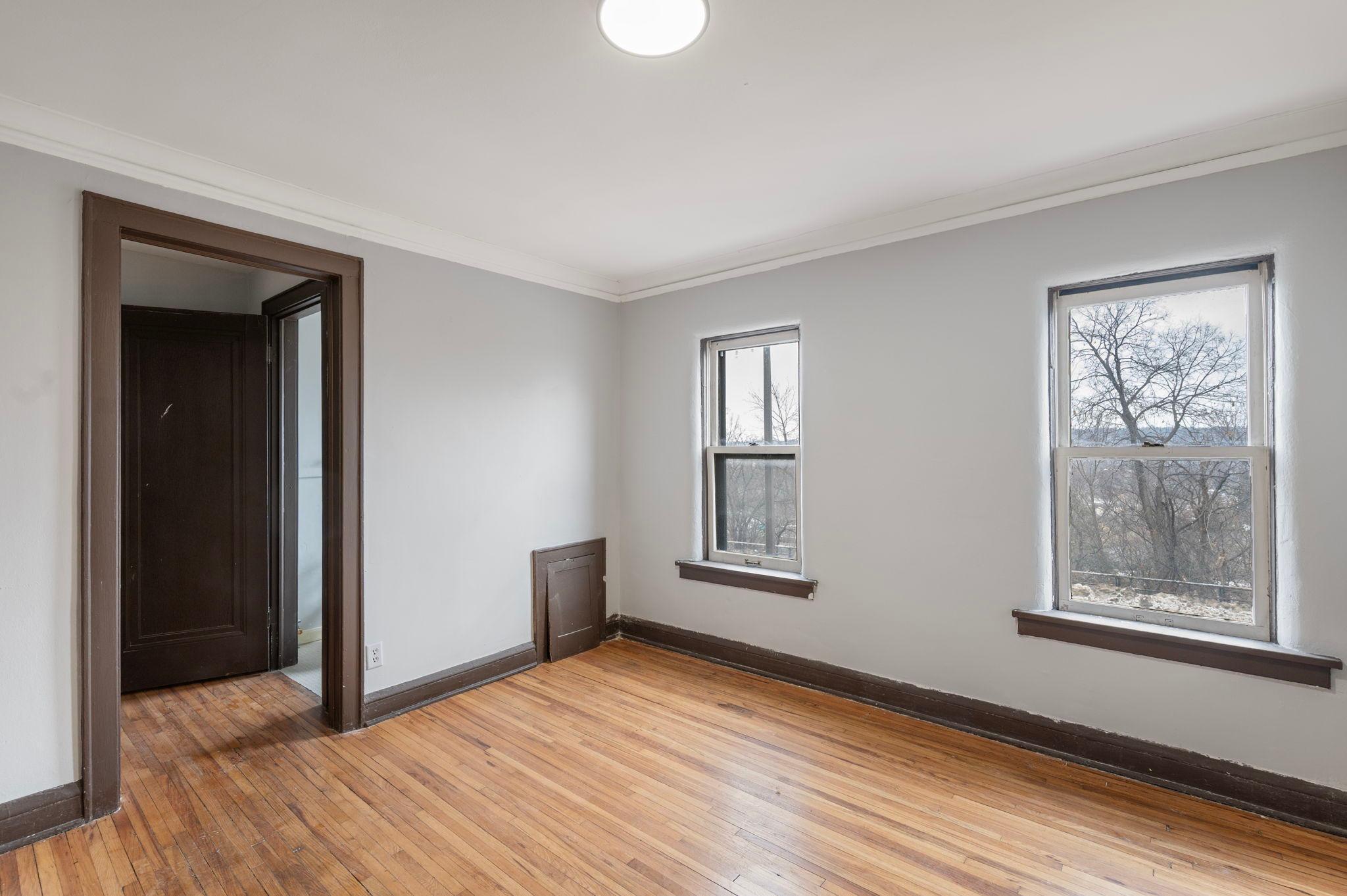 View of Commercial Sale at 487 Grand Avenue, Saint Paul MN 55102, Saint Paul (108 of 124) - Mike Wilen | Minnesota Team Real Estate