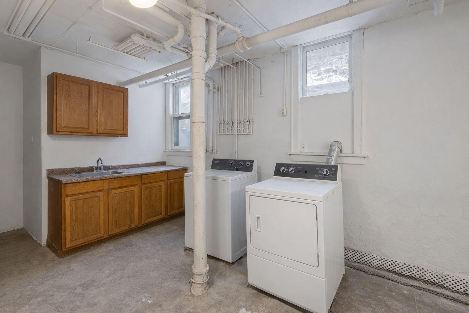 View of Commercial Sale at 487 Grand Avenue, Saint Paul MN 55102, Saint Paul (119 of 124) - Mike Wilen | Minnesota Team Real Estate