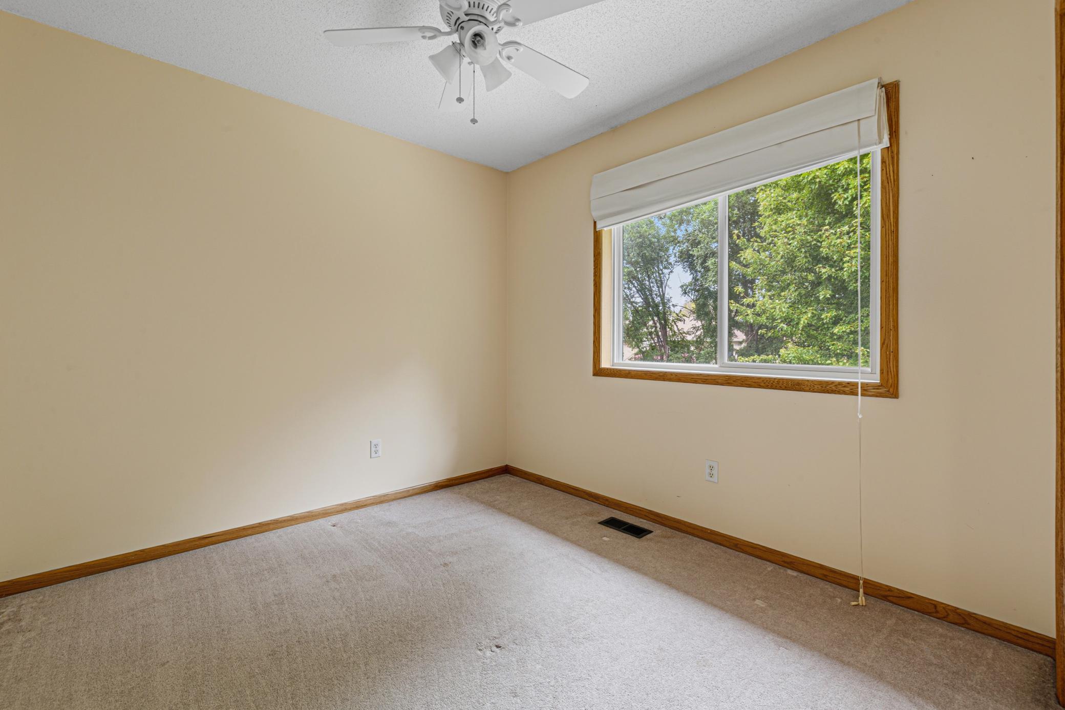 View of Residential at 1437 Mcintosh Circle, Shakopee MN 55379, Shakopee (18 of 31) - Mike Wilen | Minnesota Team Real Estate