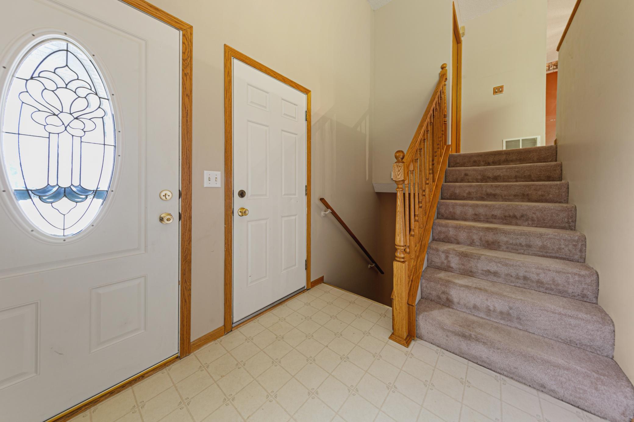 View of Residential at 1437 Mcintosh Circle, Shakopee MN 55379, Shakopee (8 of 31) - Mike Wilen | Minnesota Team Real Estate