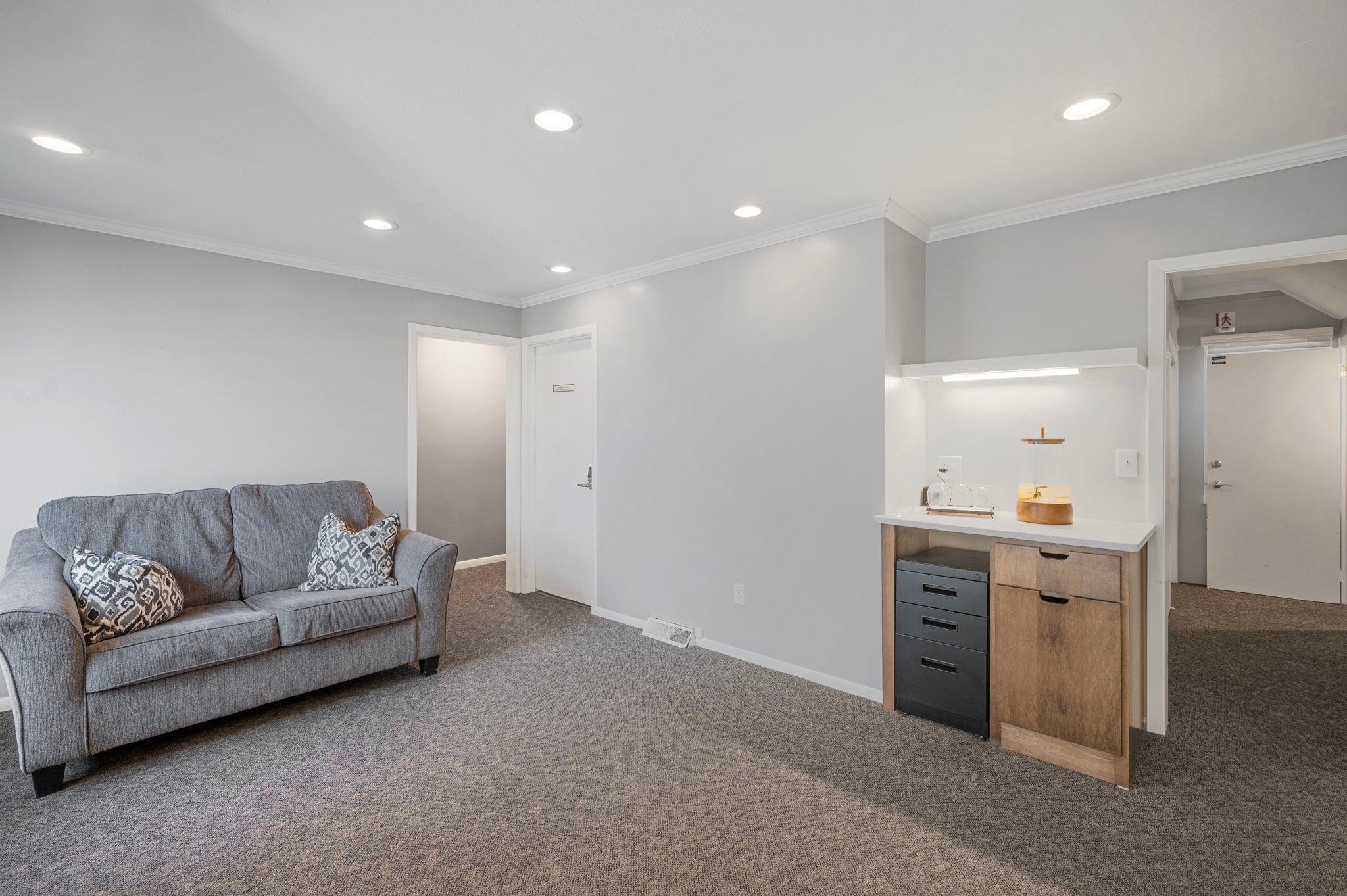 View of Commercial Sale at 3826 Broadway Avenue, Robbinsdale MN 55422, Robbinsdale (12 of 30) - Mike Wilen | Minnesota Team Real Estate