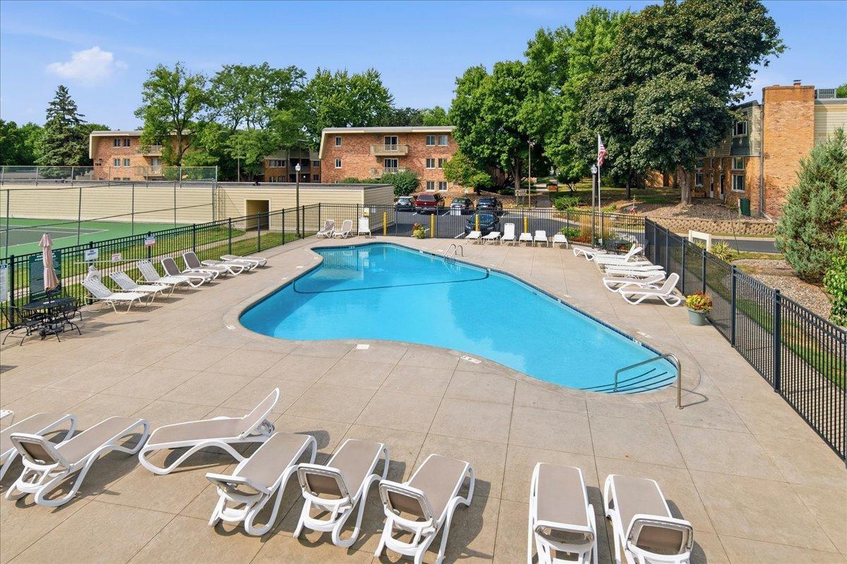 View of Residential at 2026 Louisiana Avenue, Saint Louis Park MN 55426, Saint Louis Park (37 of 41) - Mike Wilen | Minnesota Team Real Estate