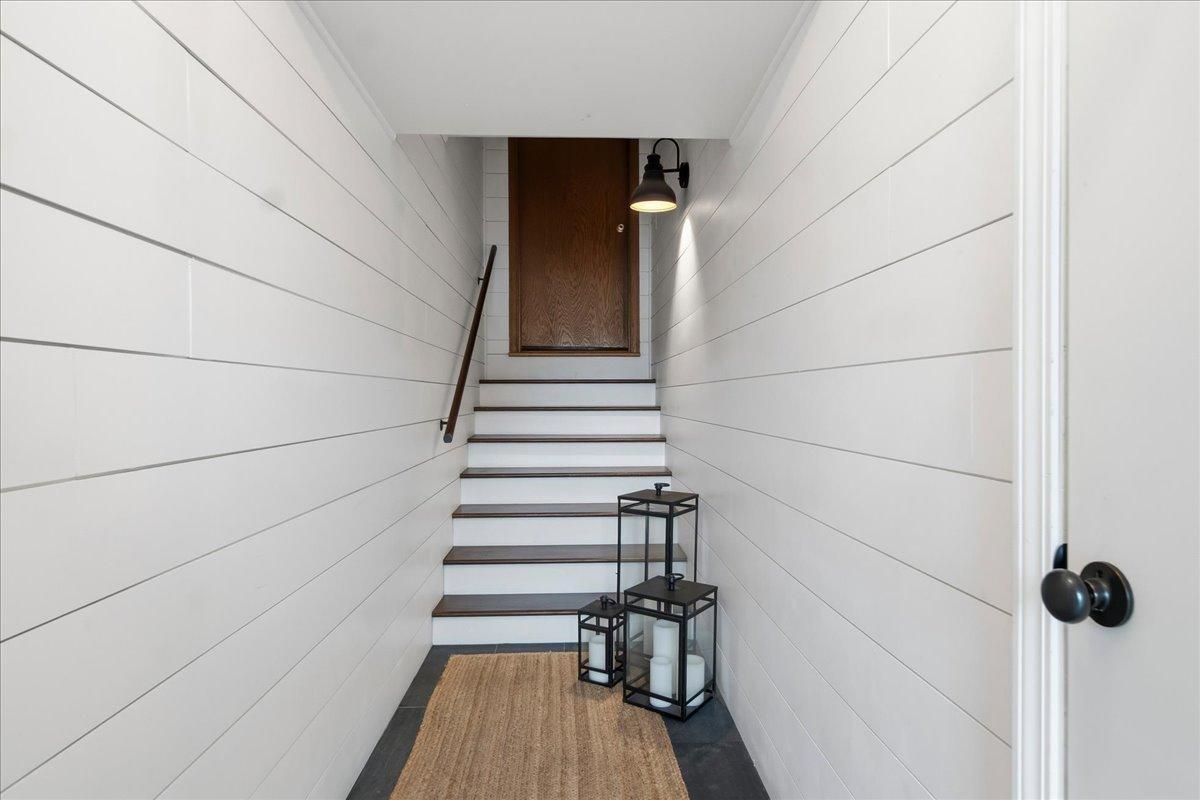 View of Residential at 2026 Louisiana Avenue, Saint Louis Park MN 55426, Saint Louis Park (28 of 41) - Mike Wilen | Minnesota Team Real Estate