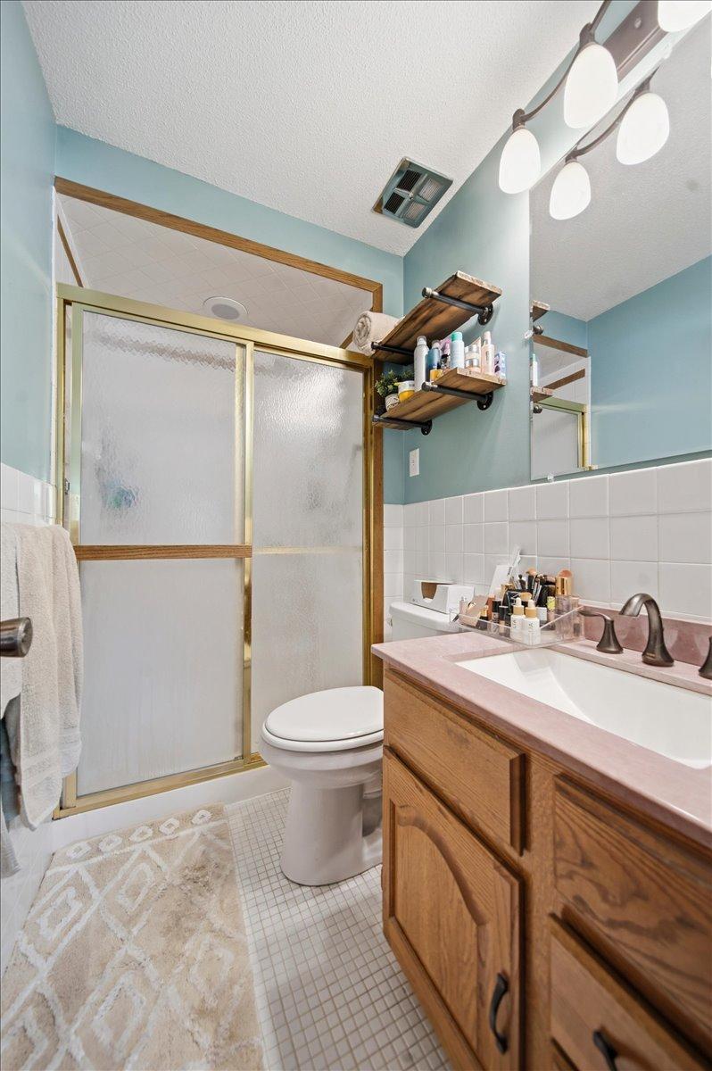 View of Residential at 2026 Louisiana Avenue, Saint Louis Park MN 55426, Saint Louis Park (26 of 41) - Mike Wilen | Minnesota Team Real Estate
