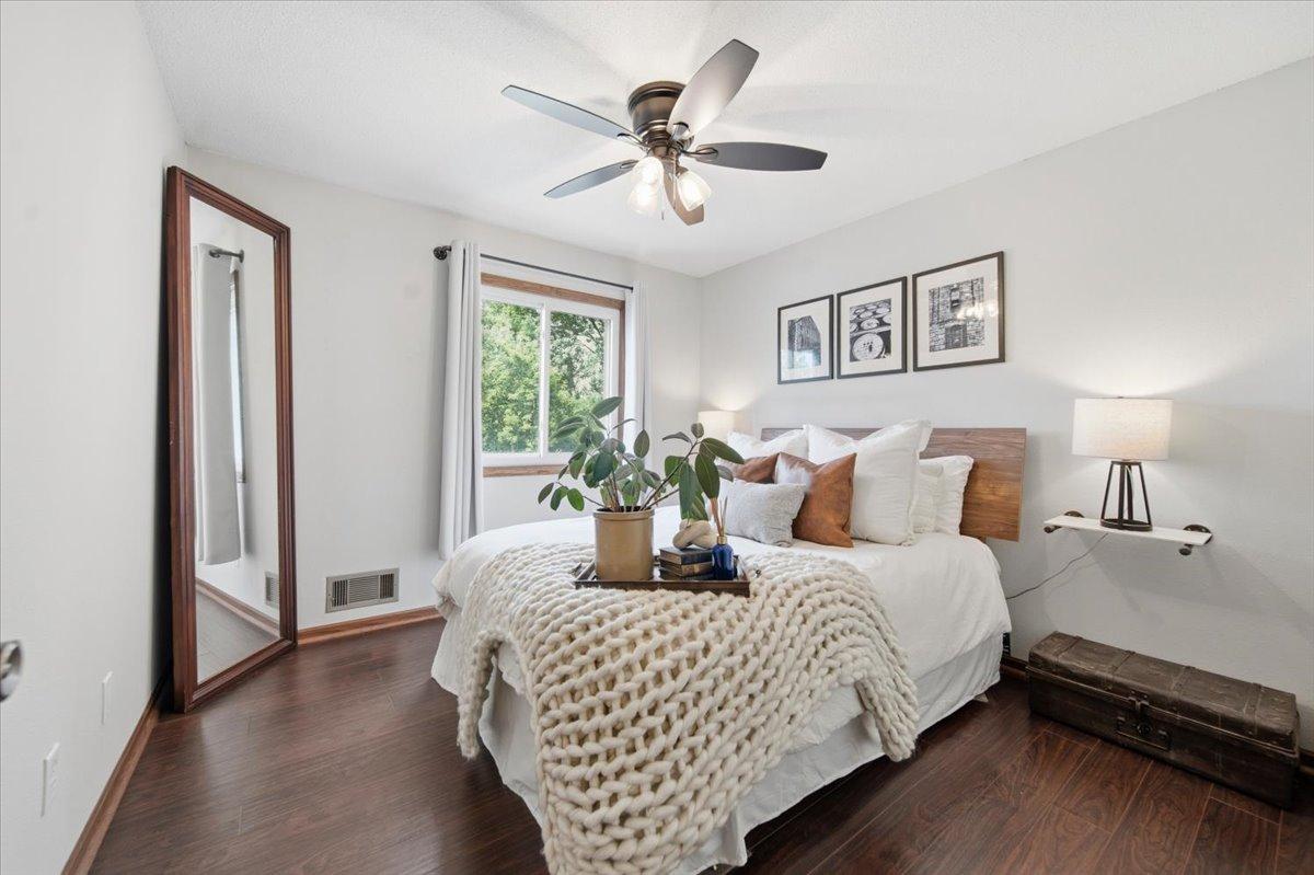 View of Residential at 2026 Louisiana Avenue, Saint Louis Park MN 55426, Saint Louis Park (22 of 41) - Mike Wilen | Minnesota Team Real Estate